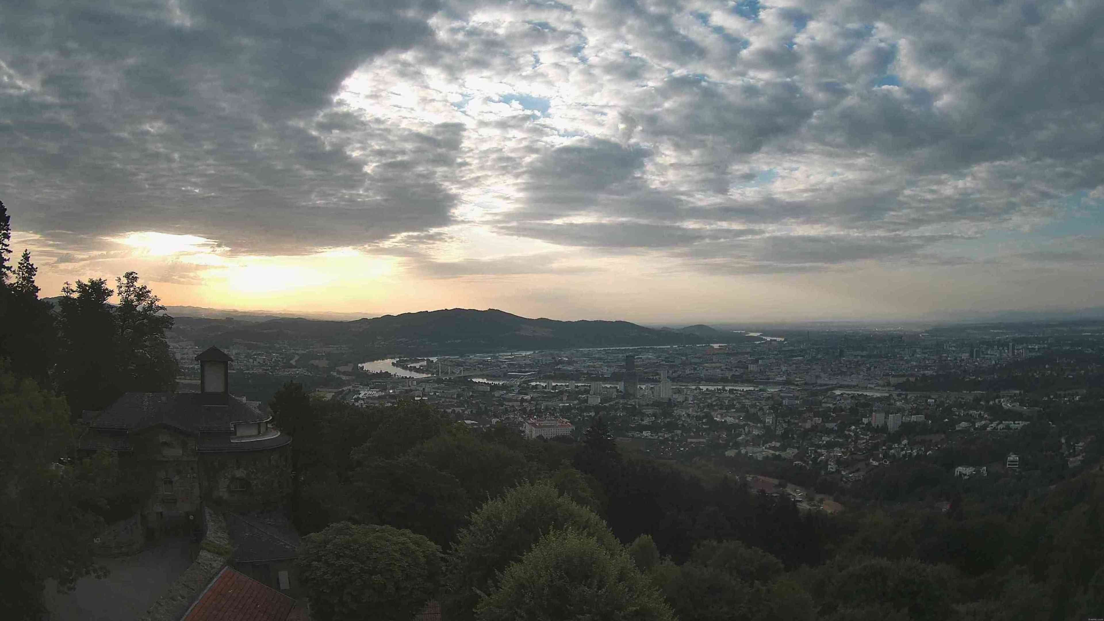 Archiv Foto Webcam Linz: Hauptplatz und Altstadt