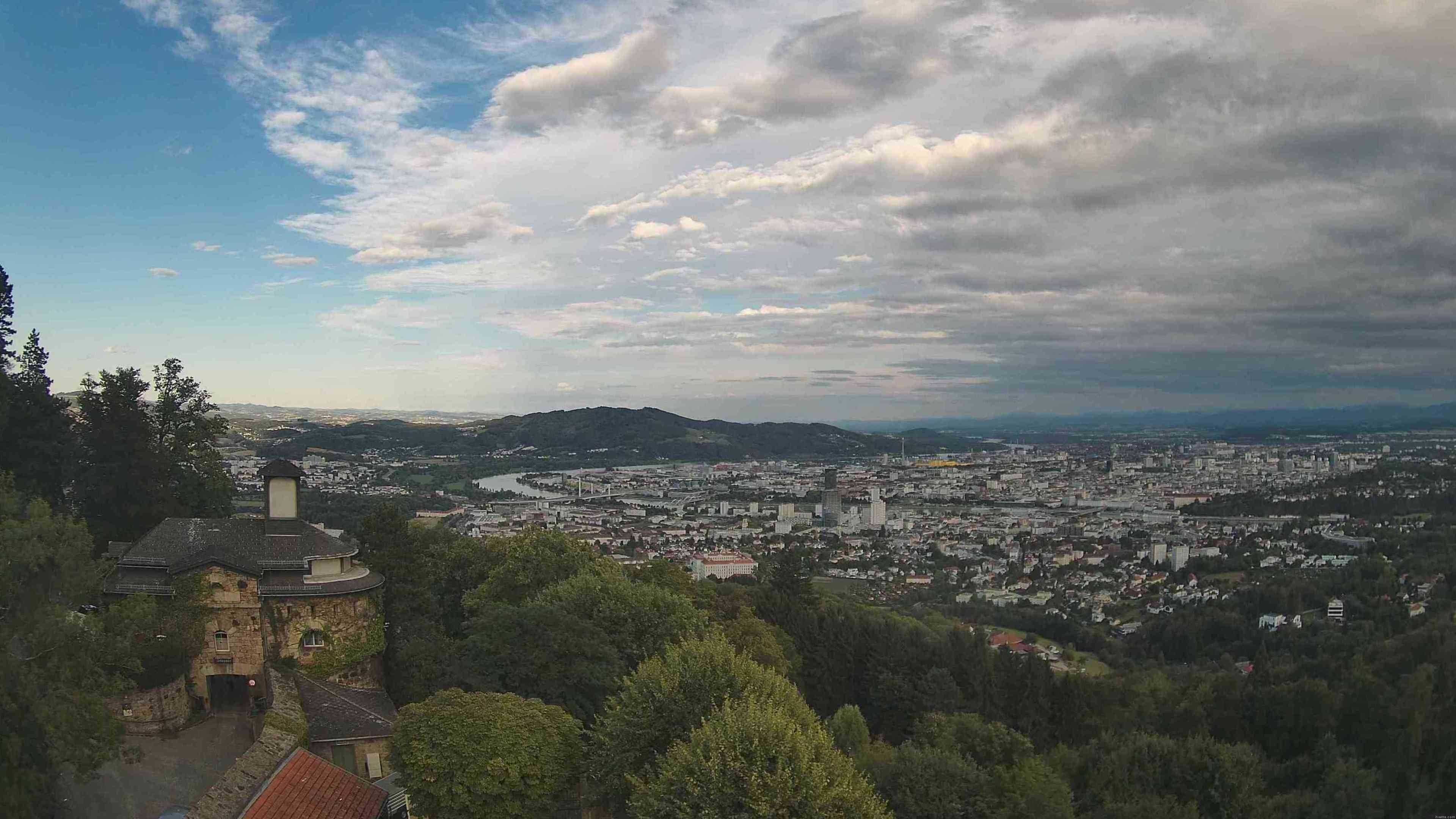 Archiv Foto Webcam Linz: Hauptplatz und Altstadt
