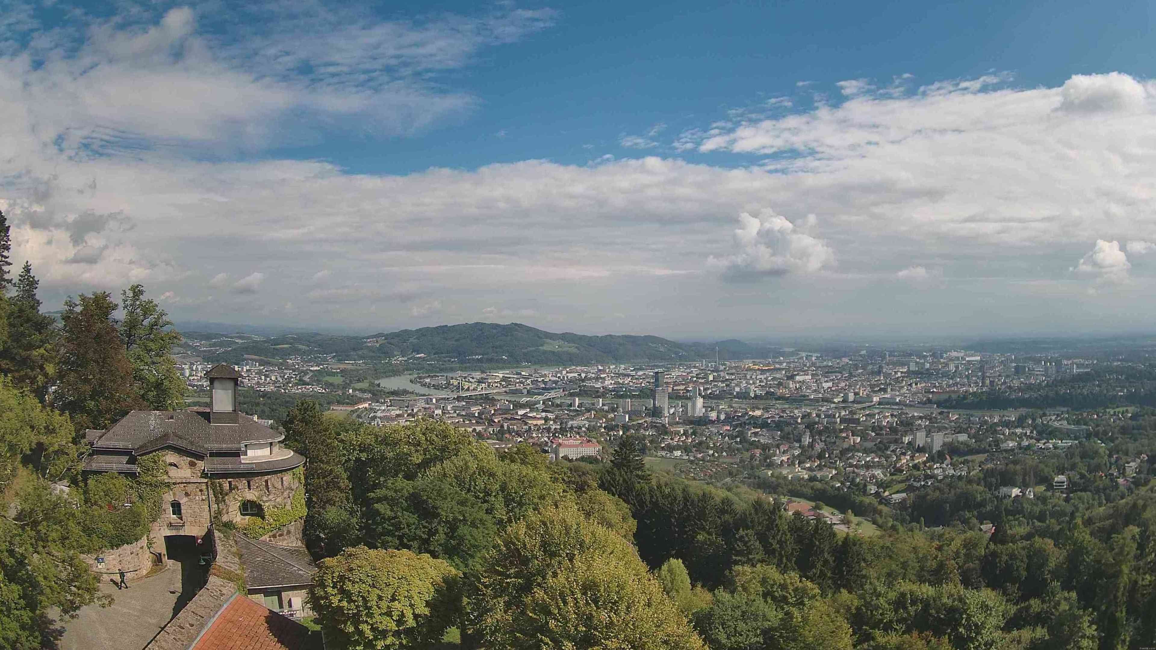 Archiv Foto Webcam Linz: Hauptplatz und Altstadt