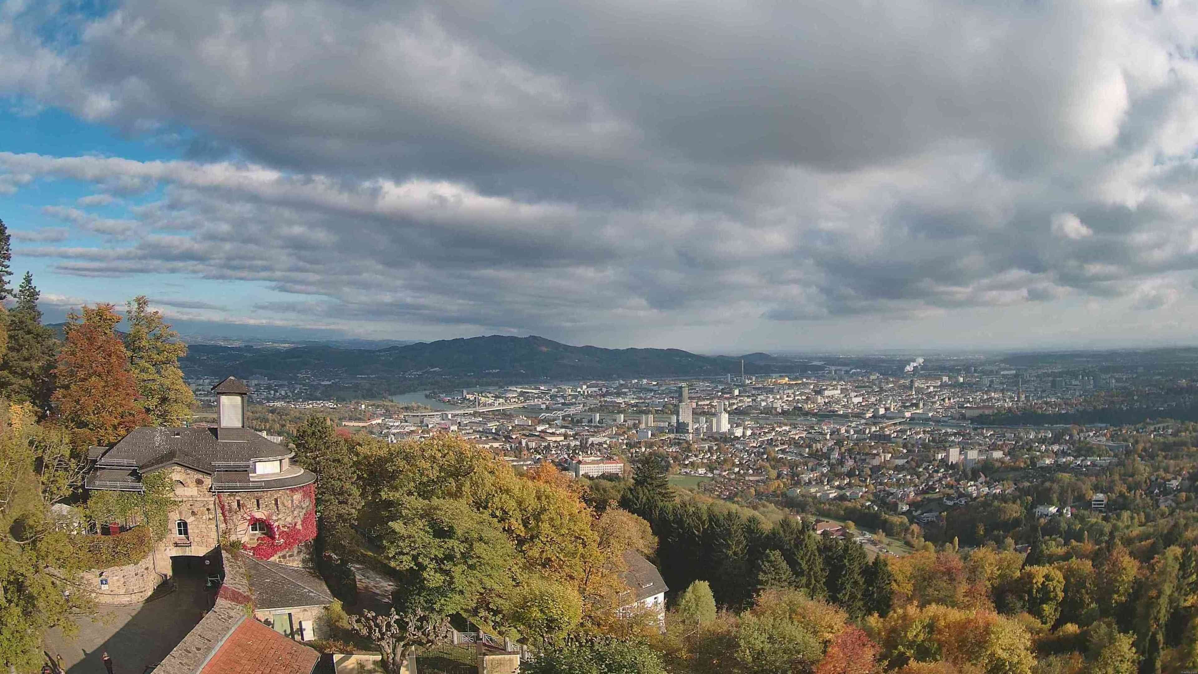 Archiv Foto Webcam Linz: Hauptplatz und Altstadt