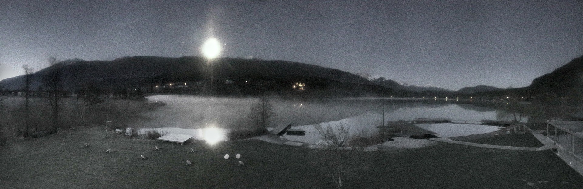 Archived image Webcam Lake Presseggersee