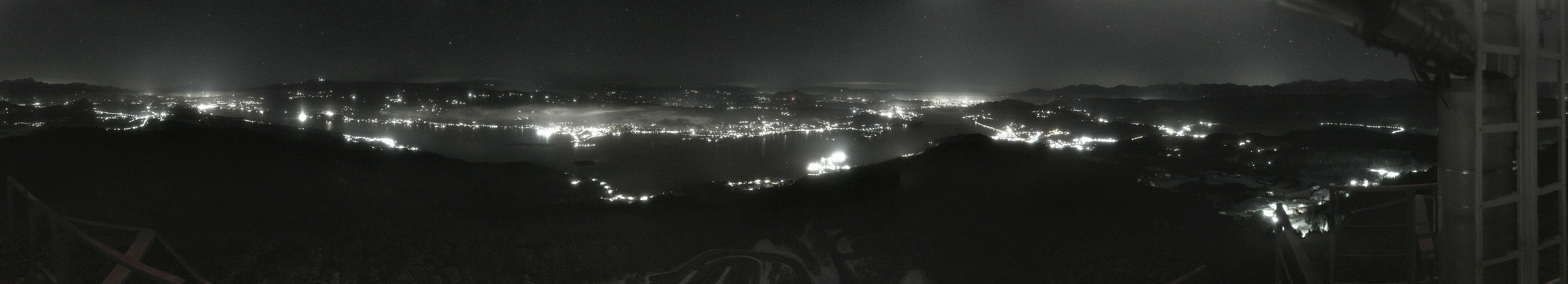 Archiv Foto Webcam Aussichtsturm Pyramidenkogel - Blick auf den Wörthersee