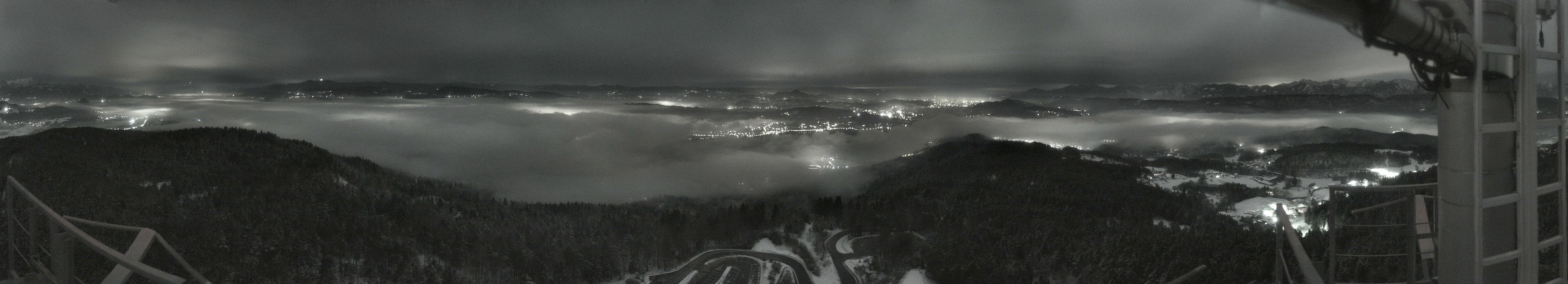 Archiv Foto Webcam Aussichtsturm Pyramidenkogel - Blick auf den Wörthersee