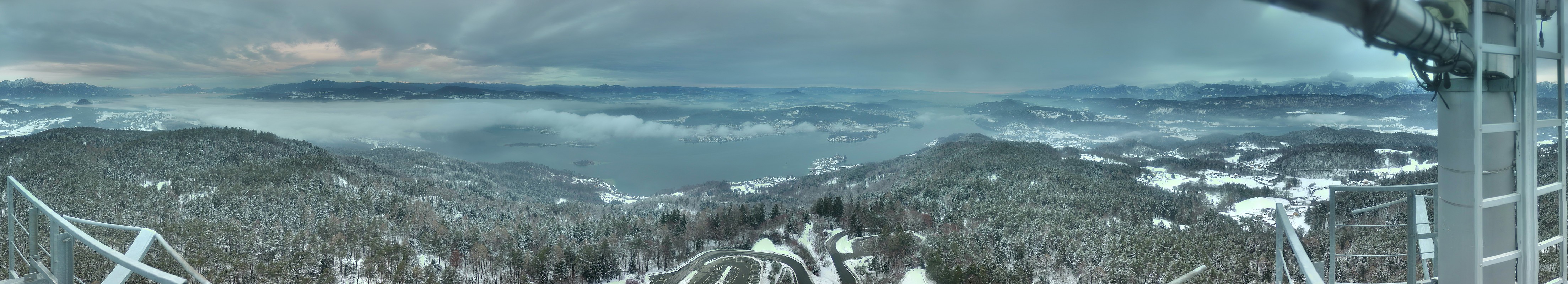 Archiv Foto Webcam Aussichtsturm Pyramidenkogel - Blick auf den Wörthersee