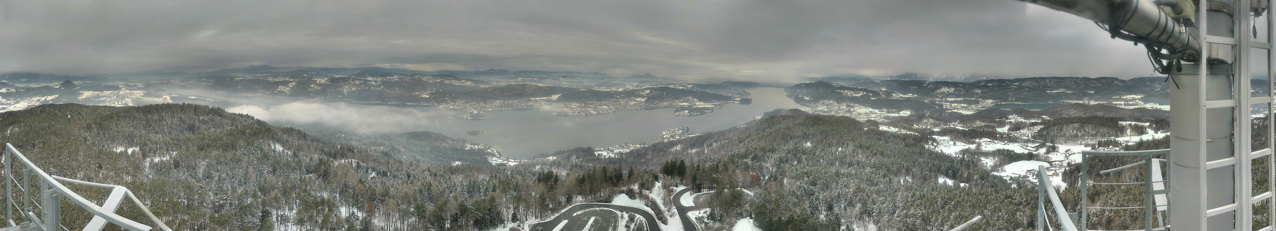 Archiv Foto Webcam Aussichtsturm Pyramidenkogel - Blick auf den Wörthersee