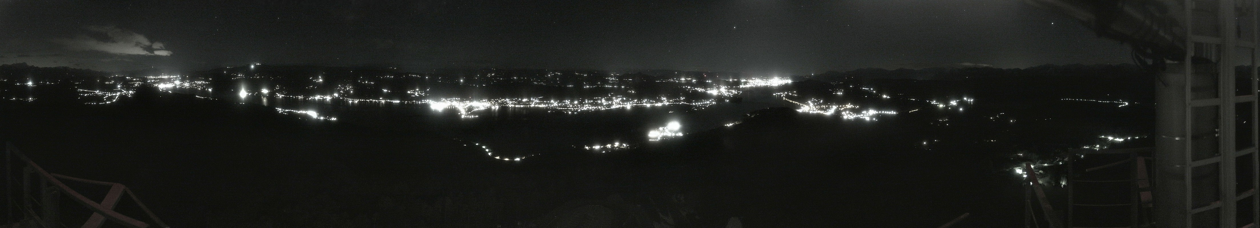 Archiv Foto Webcam Aussichtsturm Pyramidenkogel - Blick auf den Wörthersee