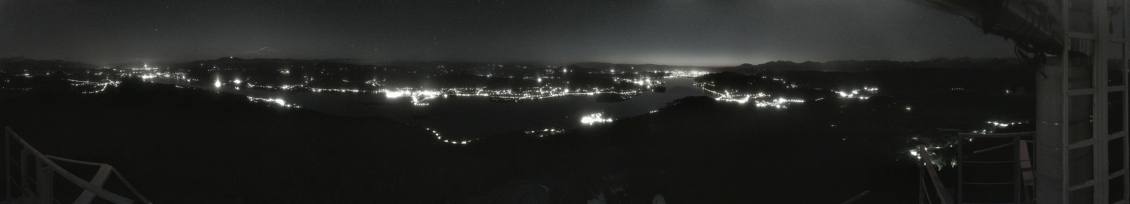 Archiv Foto Webcam Aussichtsturm Pyramidenkogel - Blick auf den Wörthersee