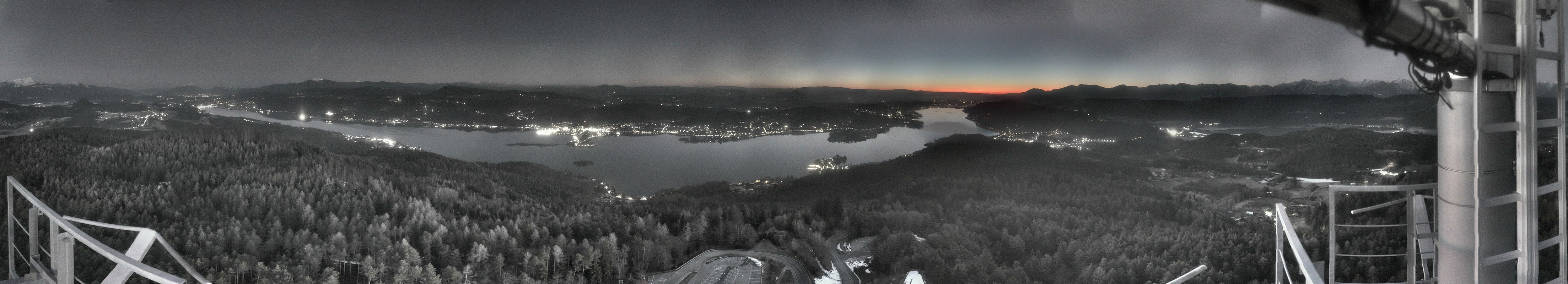 Archiv Foto Webcam Aussichtsturm Pyramidenkogel - Blick auf den Wörthersee