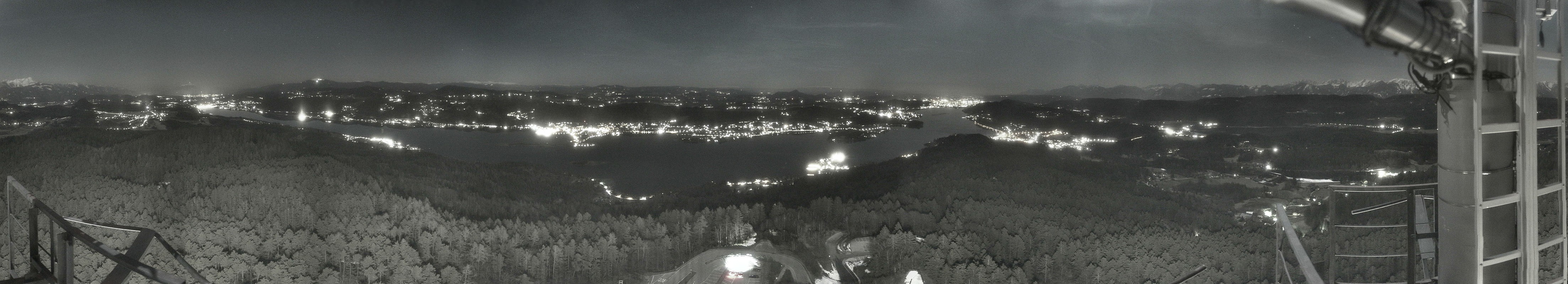 Archiv Foto Webcam Aussichtsturm Pyramidenkogel - Blick auf den Wörthersee