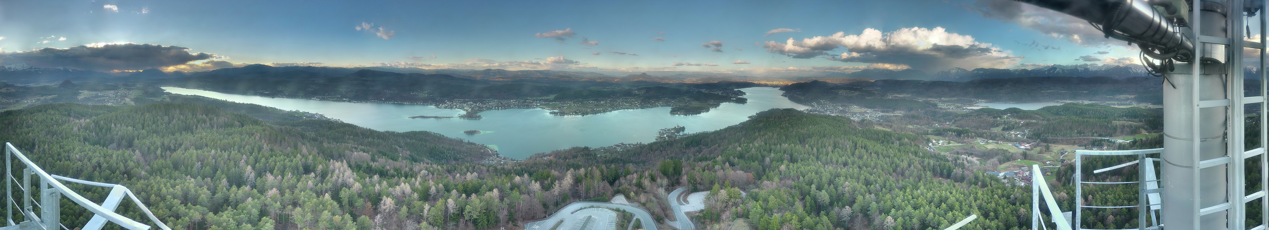 Archiv Foto Webcam Aussichtsturm Pyramidenkogel - Blick auf den Wörthersee