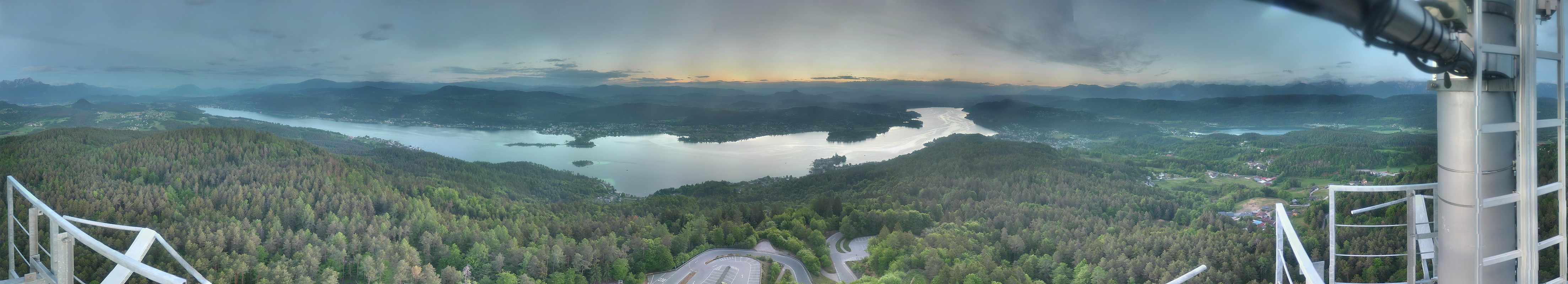 Archiv Foto Webcam Aussichtsturm Pyramidenkogel - Blick auf den Wörthersee