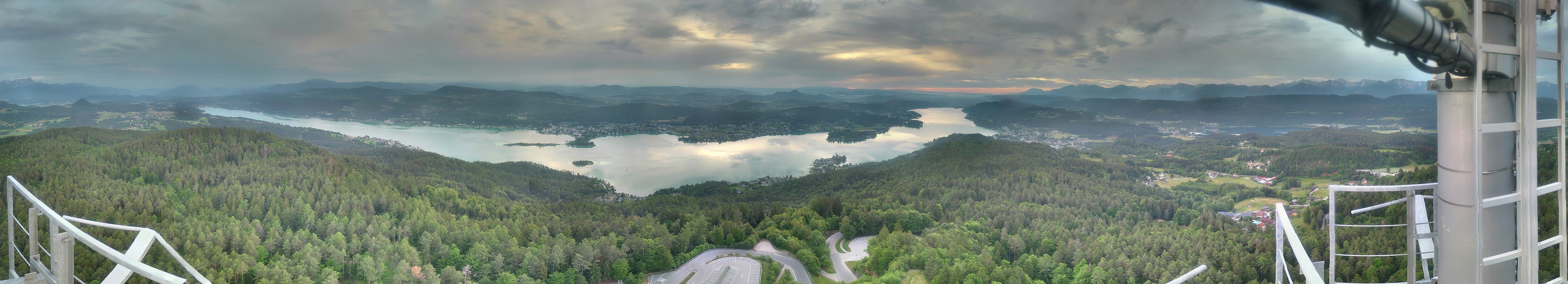Archiv Foto Webcam Aussichtsturm Pyramidenkogel - Blick auf den Wörthersee