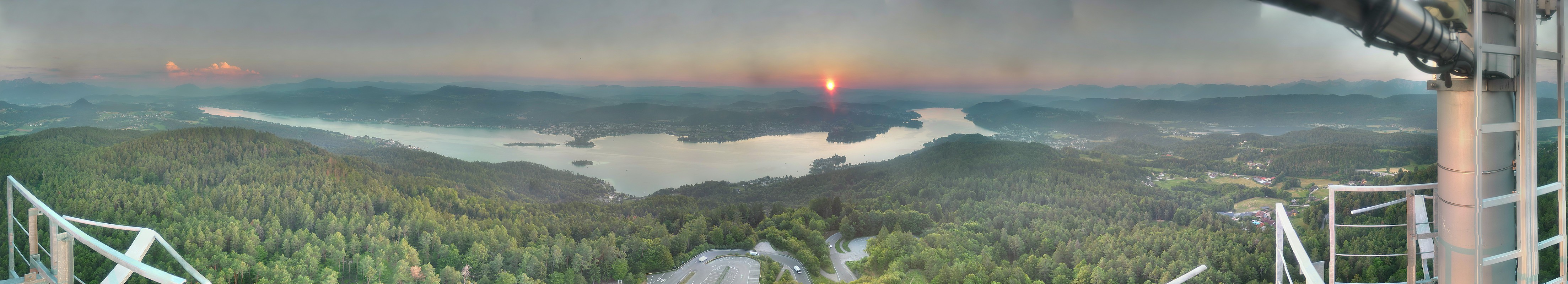 Archiv Foto Webcam Aussichtsturm Pyramidenkogel - Blick auf den Wörthersee