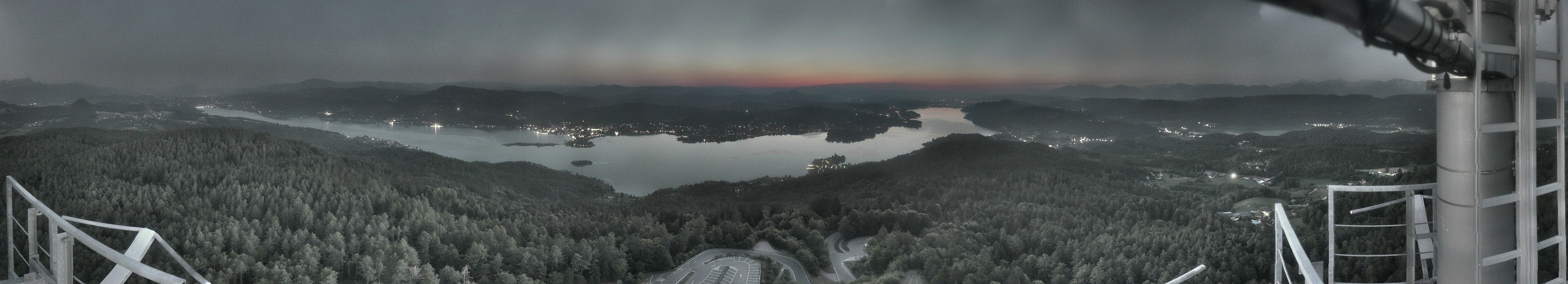 Archiv Foto Webcam Aussichtsturm Pyramidenkogel - Blick auf den Wörthersee