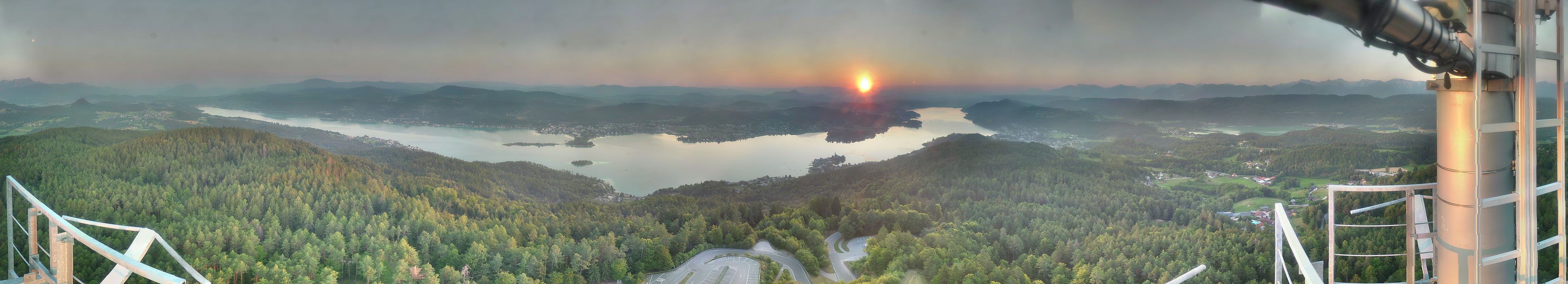 Archiv Foto Webcam Aussichtsturm Pyramidenkogel - Blick auf den Wörthersee