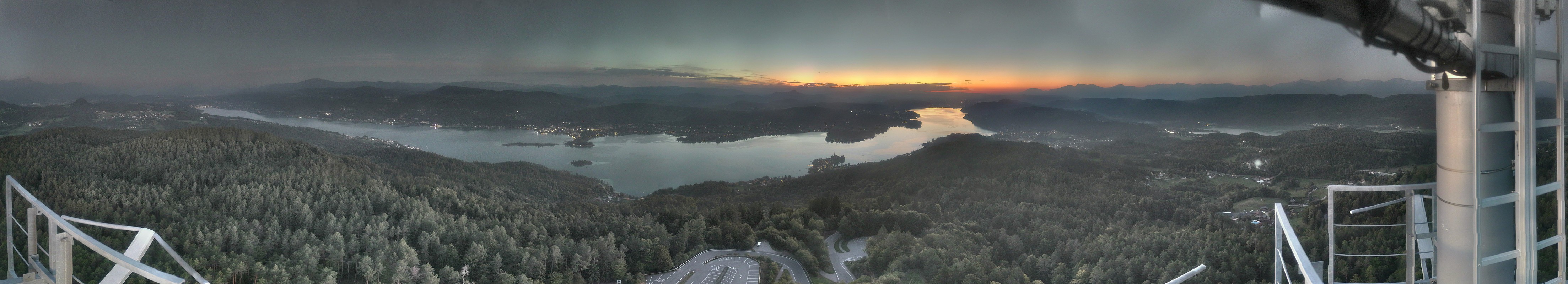 Archiv Foto Webcam Aussichtsturm Pyramidenkogel - Blick auf den Wörthersee