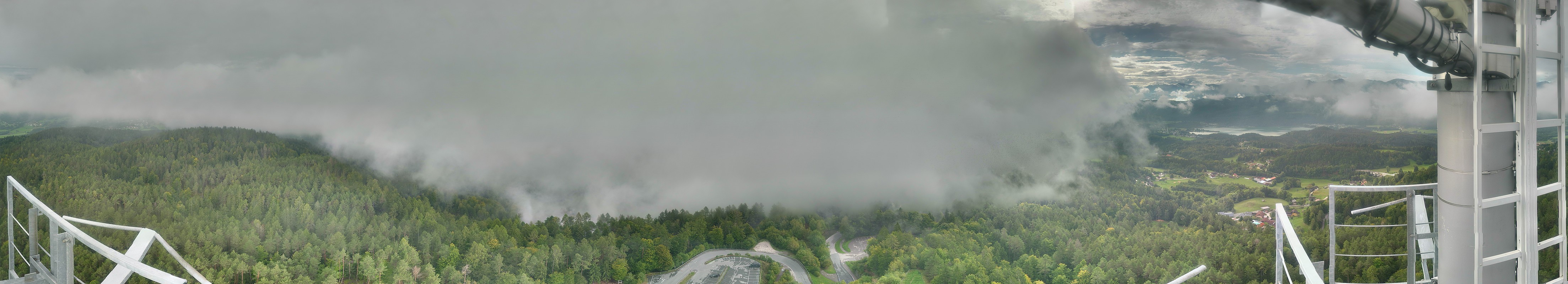 Archiv Foto Webcam Aussichtsturm Pyramidenkogel - Blick auf den Wörthersee
