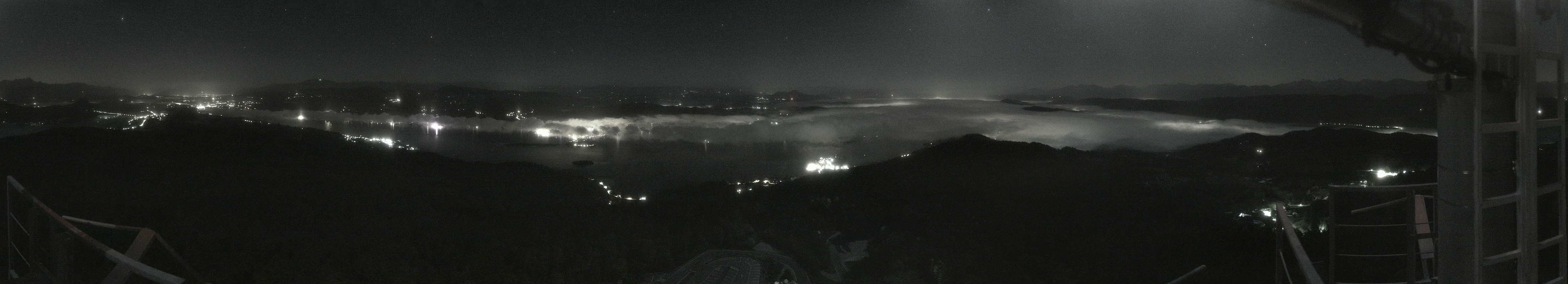 Archiv Foto Webcam Aussichtsturm Pyramidenkogel - Blick auf den Wörthersee