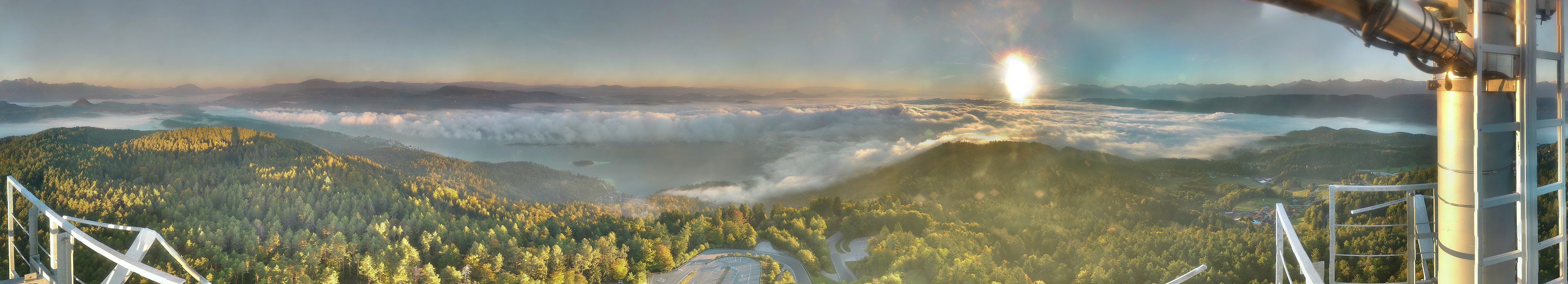 Archiv Foto Webcam Aussichtsturm Pyramidenkogel - Blick auf den Wörthersee