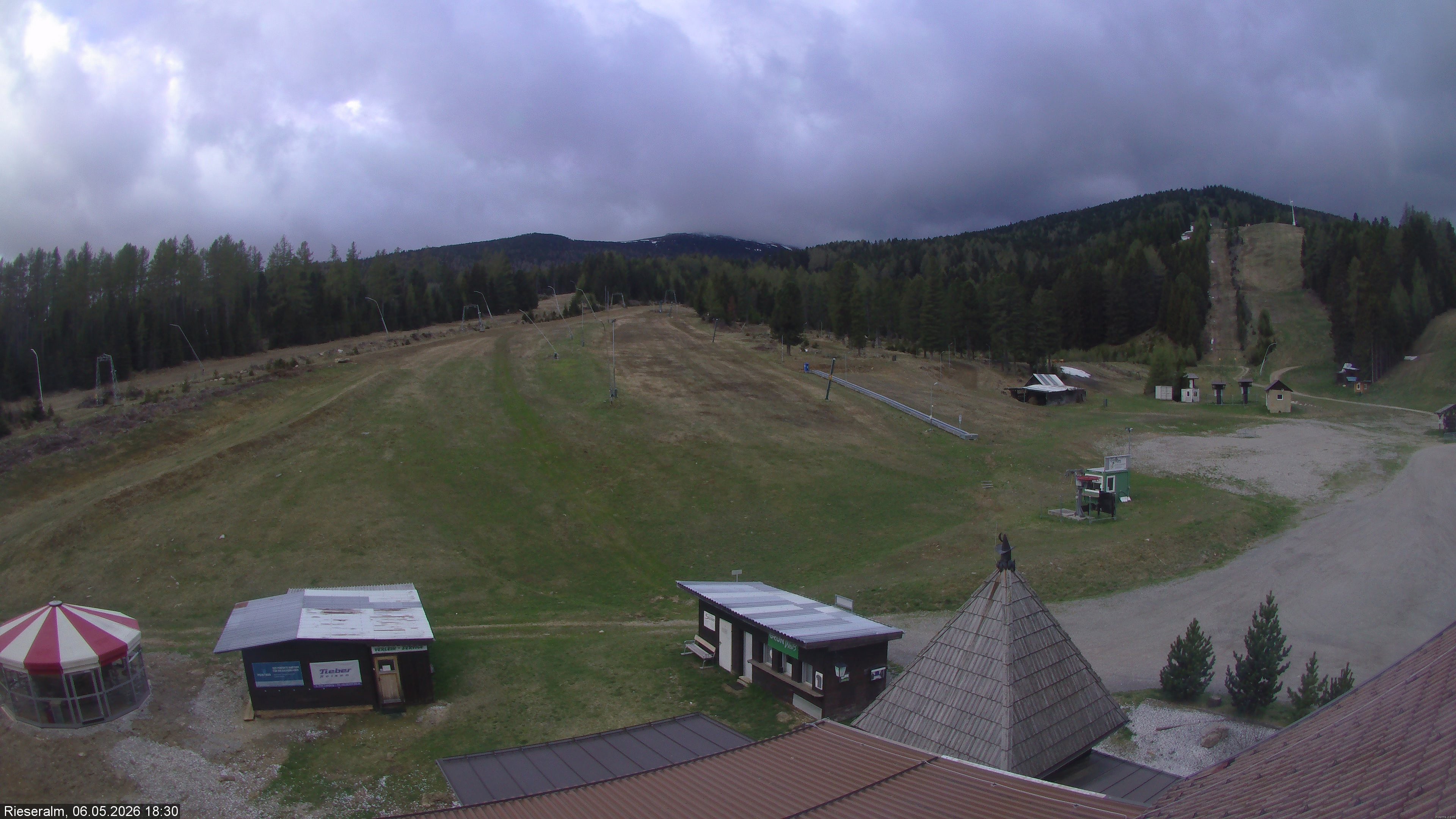 Archived image Webcam Ski resort Rieseralm (Zirbenland)