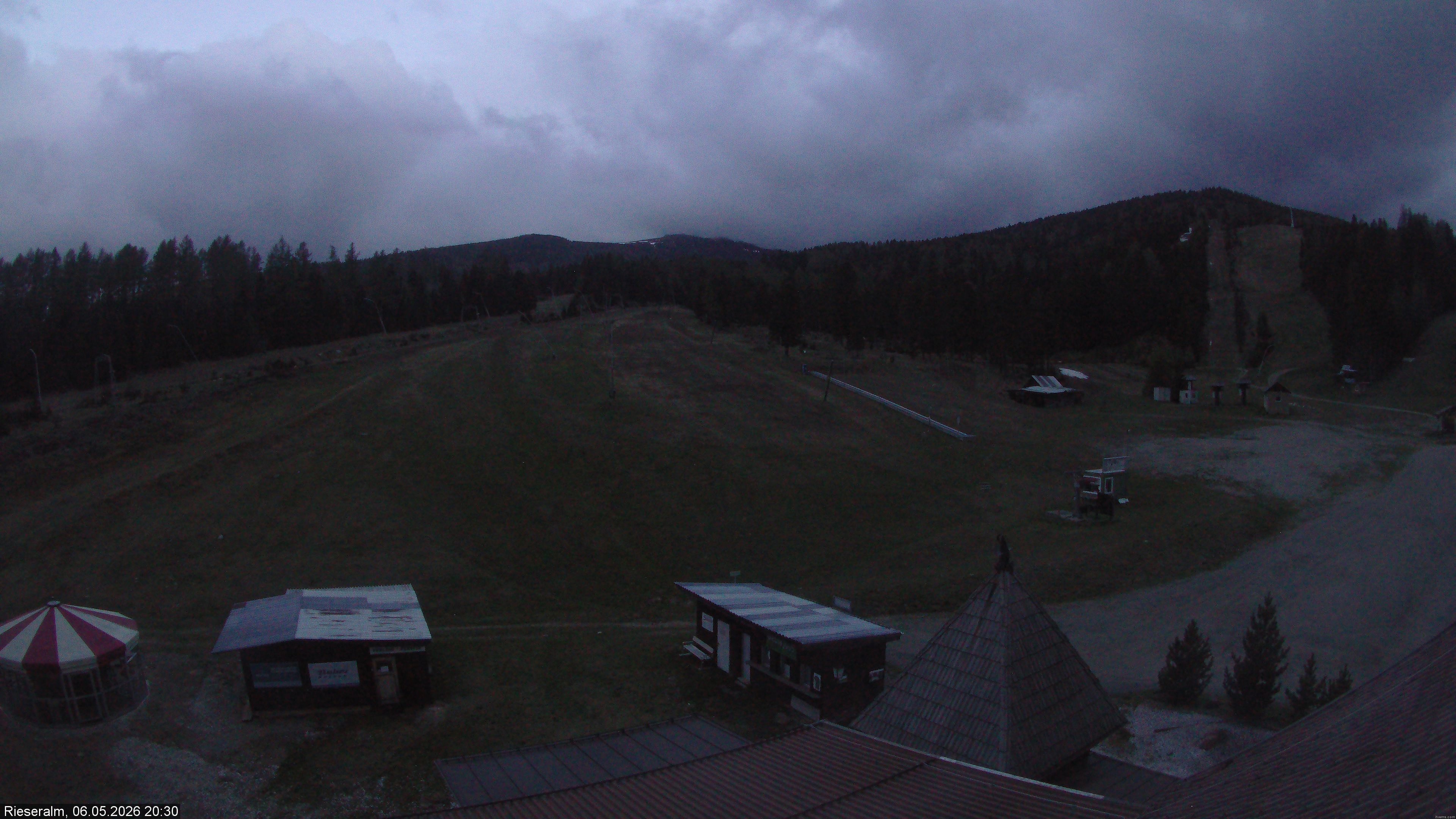Archived image Webcam Ski resort Rieseralm (Zirbenland)