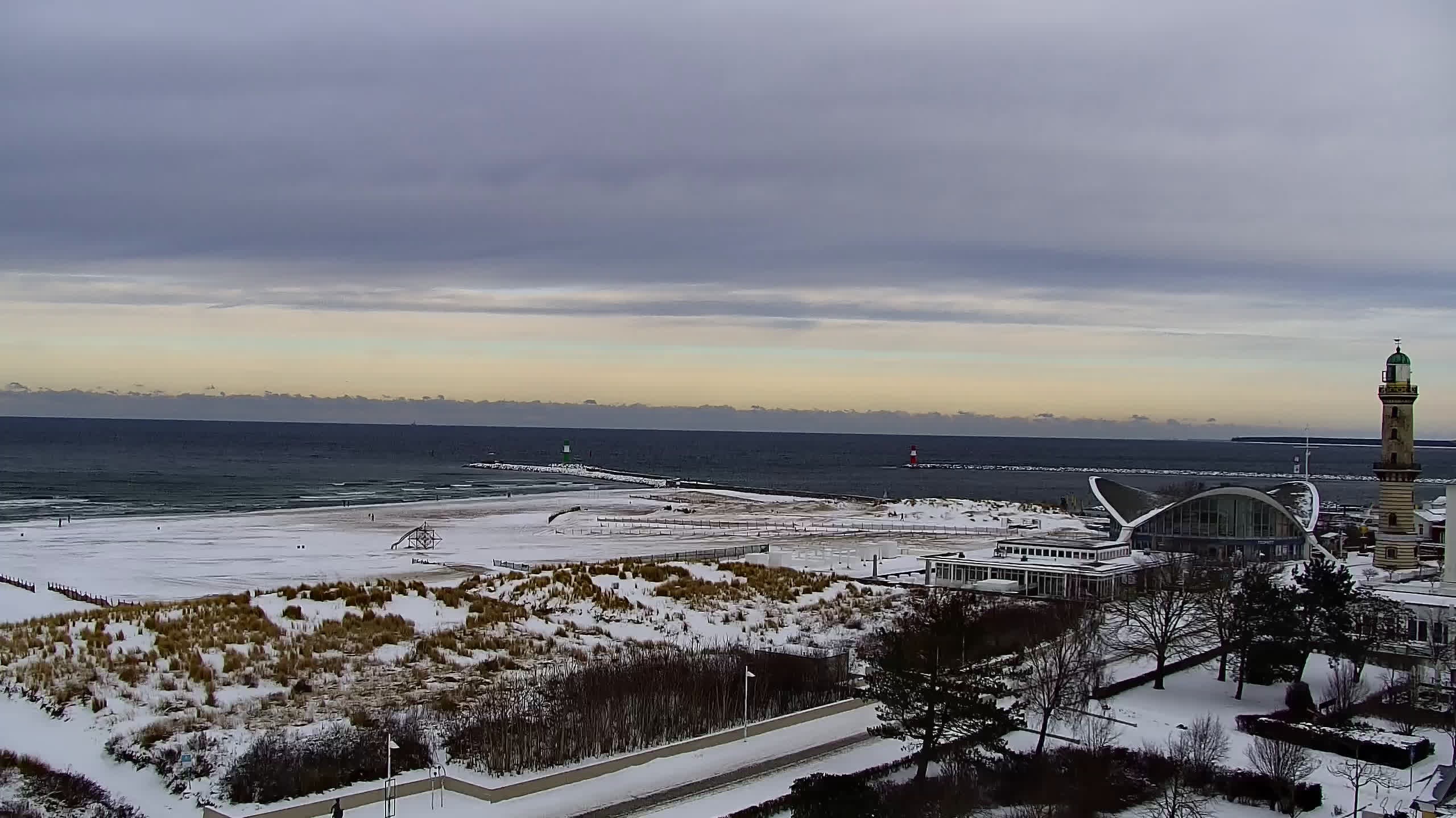 Archiv Foto Webcam Strand Warnemünde an der Ostsee