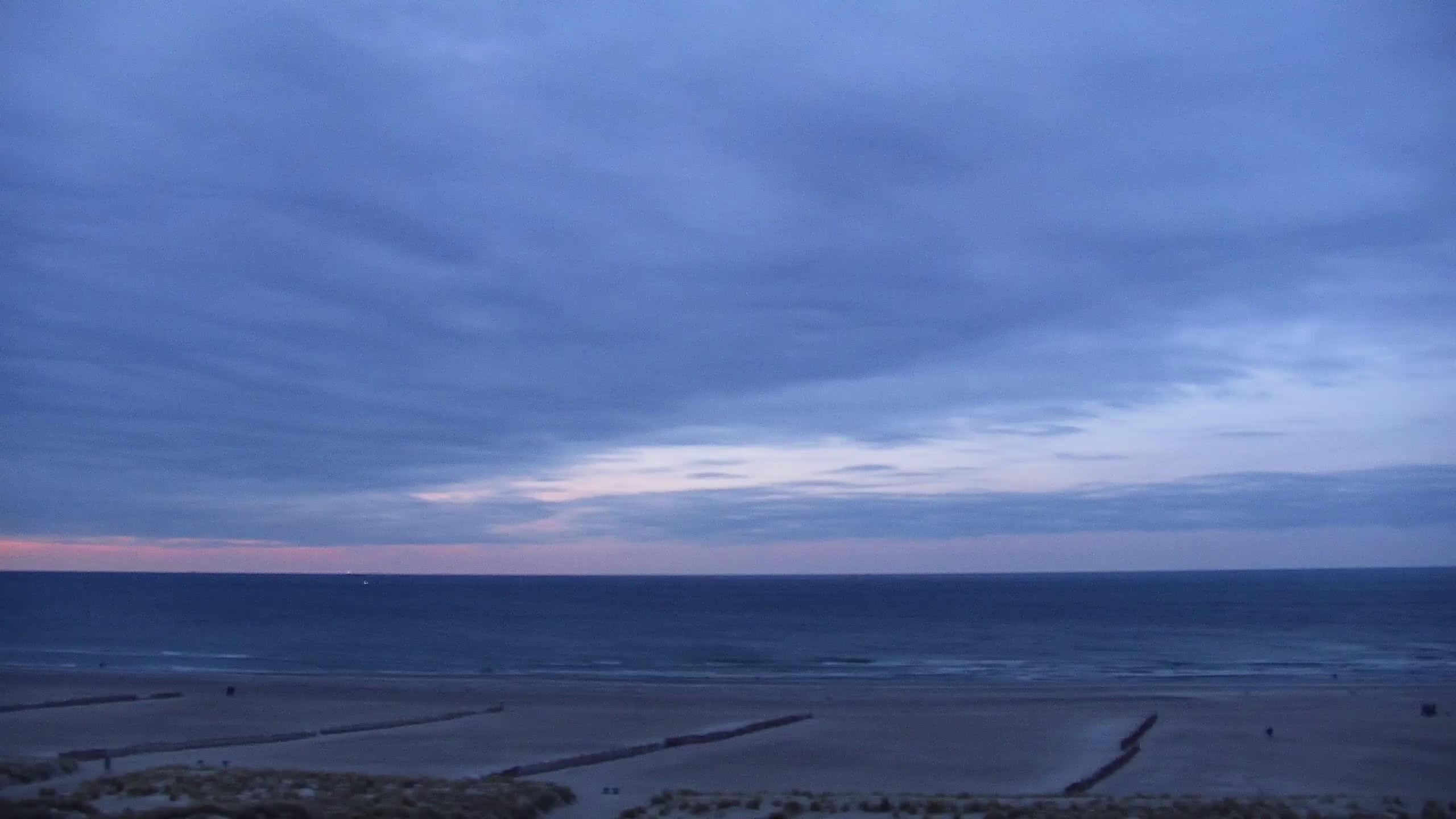 Archiv Foto Webcam Strand Warnemünde an der Ostsee