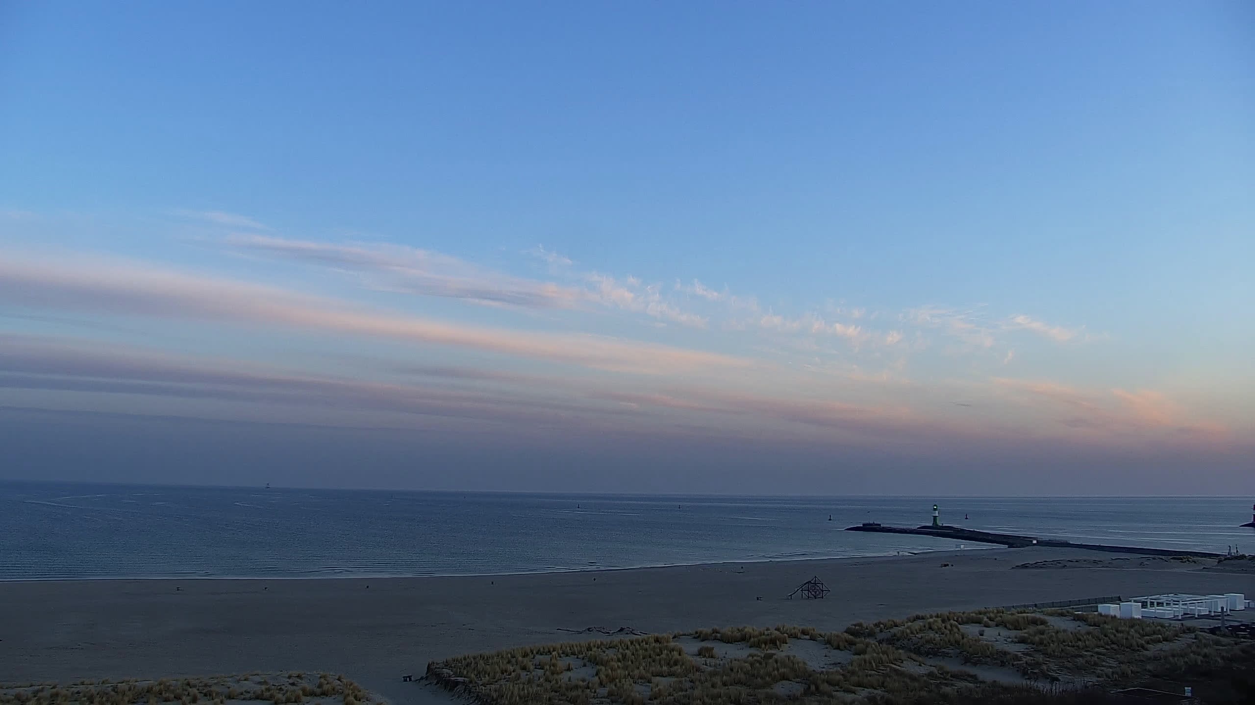 Archiv Foto Webcam Strand Warnemünde an der Ostsee