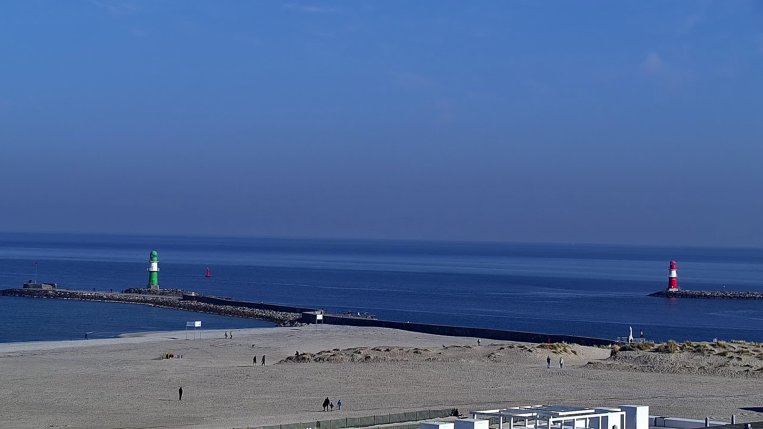 Archiv Foto Webcam Strand Warnemünde an der Ostsee