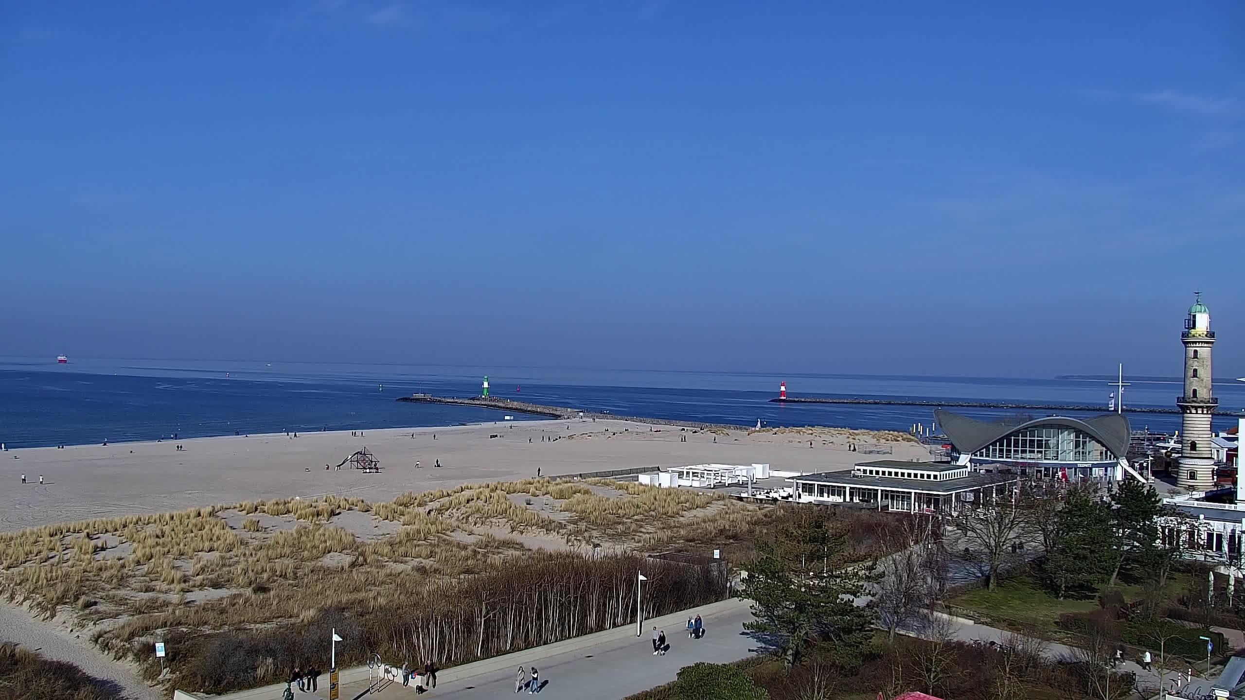 Archiv Foto Webcam Strand Warnemünde an der Ostsee