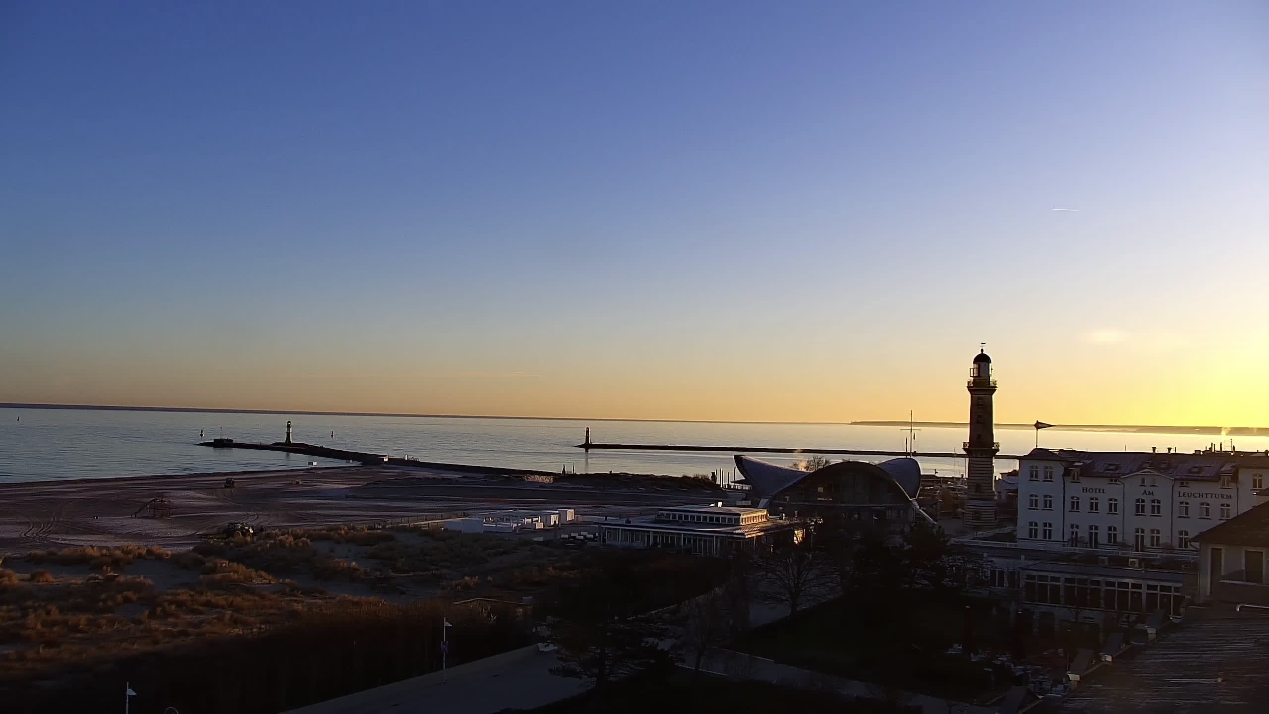 Archiv Foto Webcam Strand Warnemünde an der Ostsee