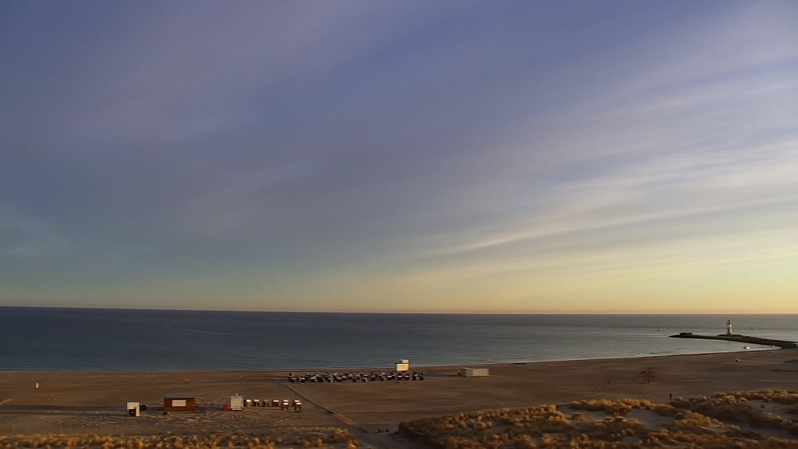 Archiv Foto Webcam Strand Warnemünde an der Ostsee