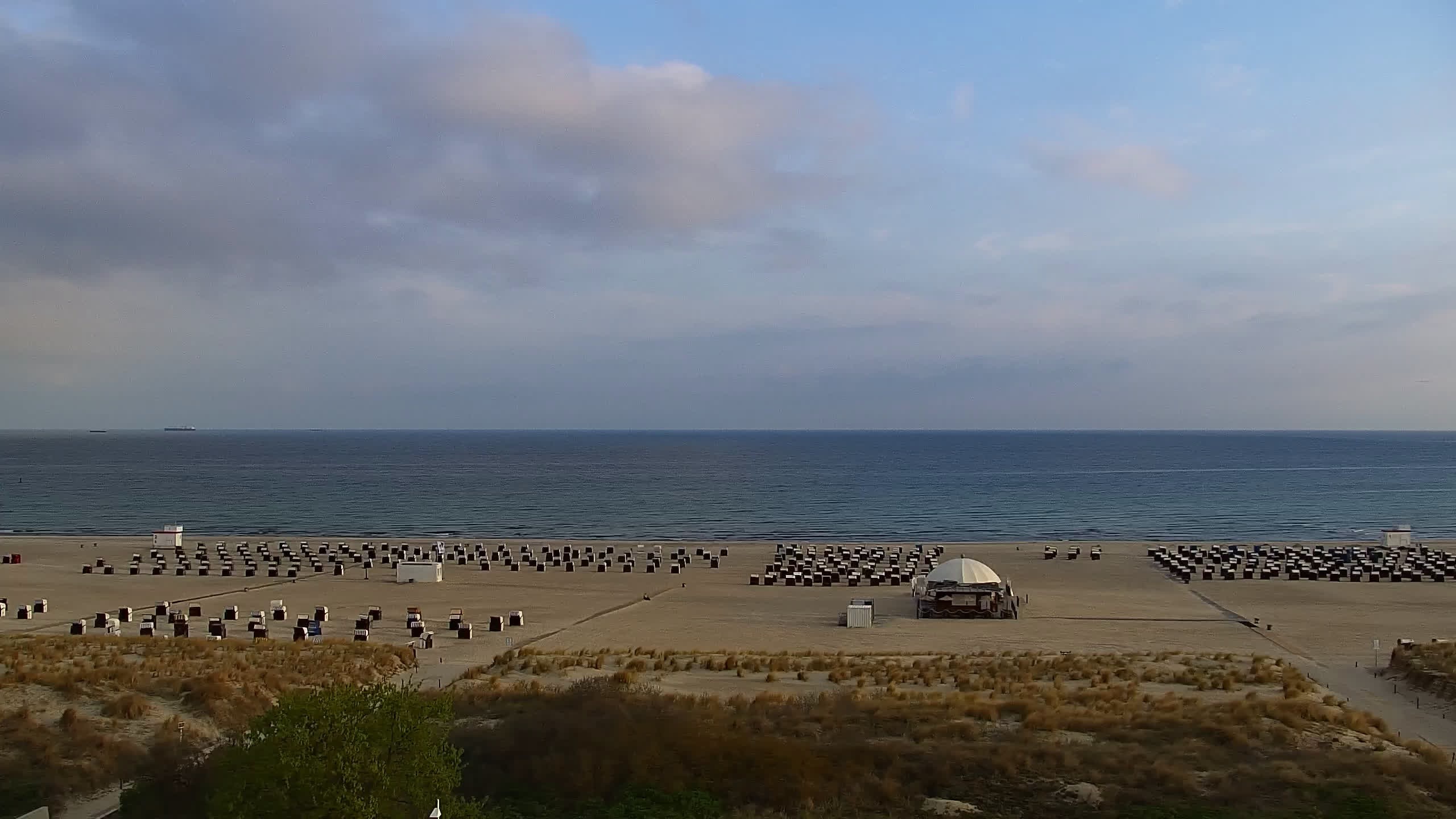Archiv Foto Webcam Strand Warnemünde an der Ostsee