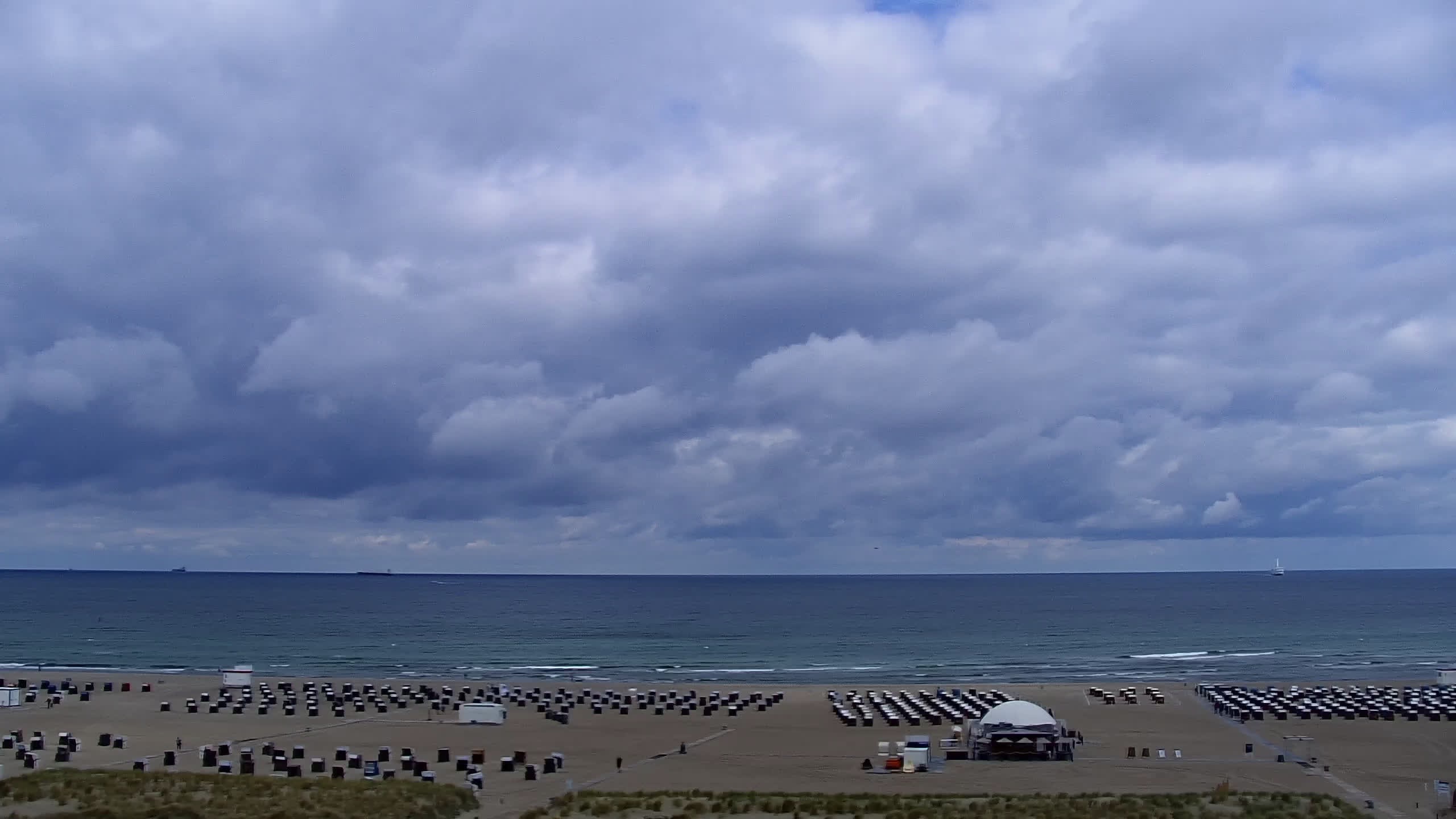 Archiv Foto Webcam Strand Warnemünde an der Ostsee