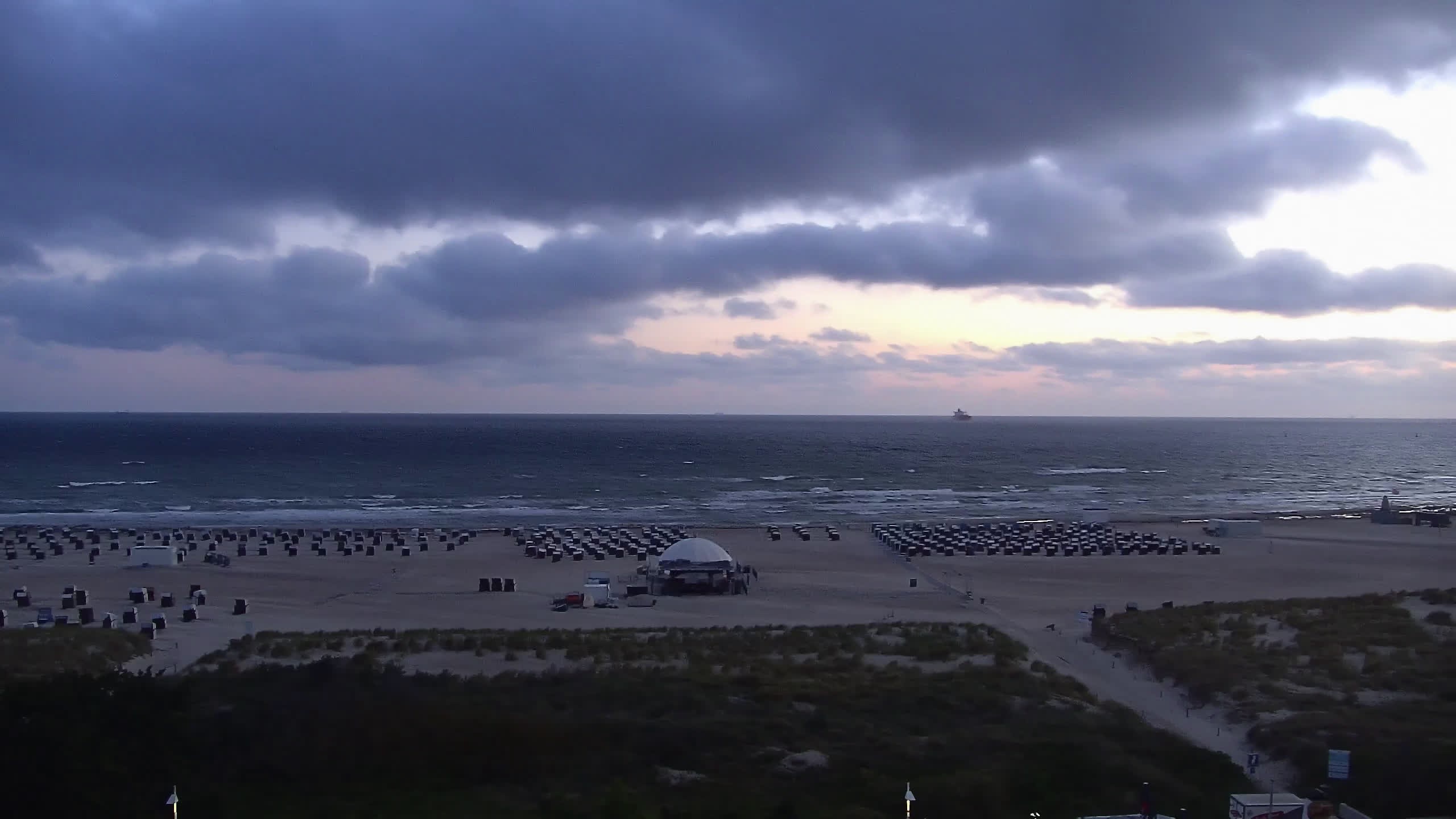 Archiv Foto Webcam Strand Warnemünde an der Ostsee