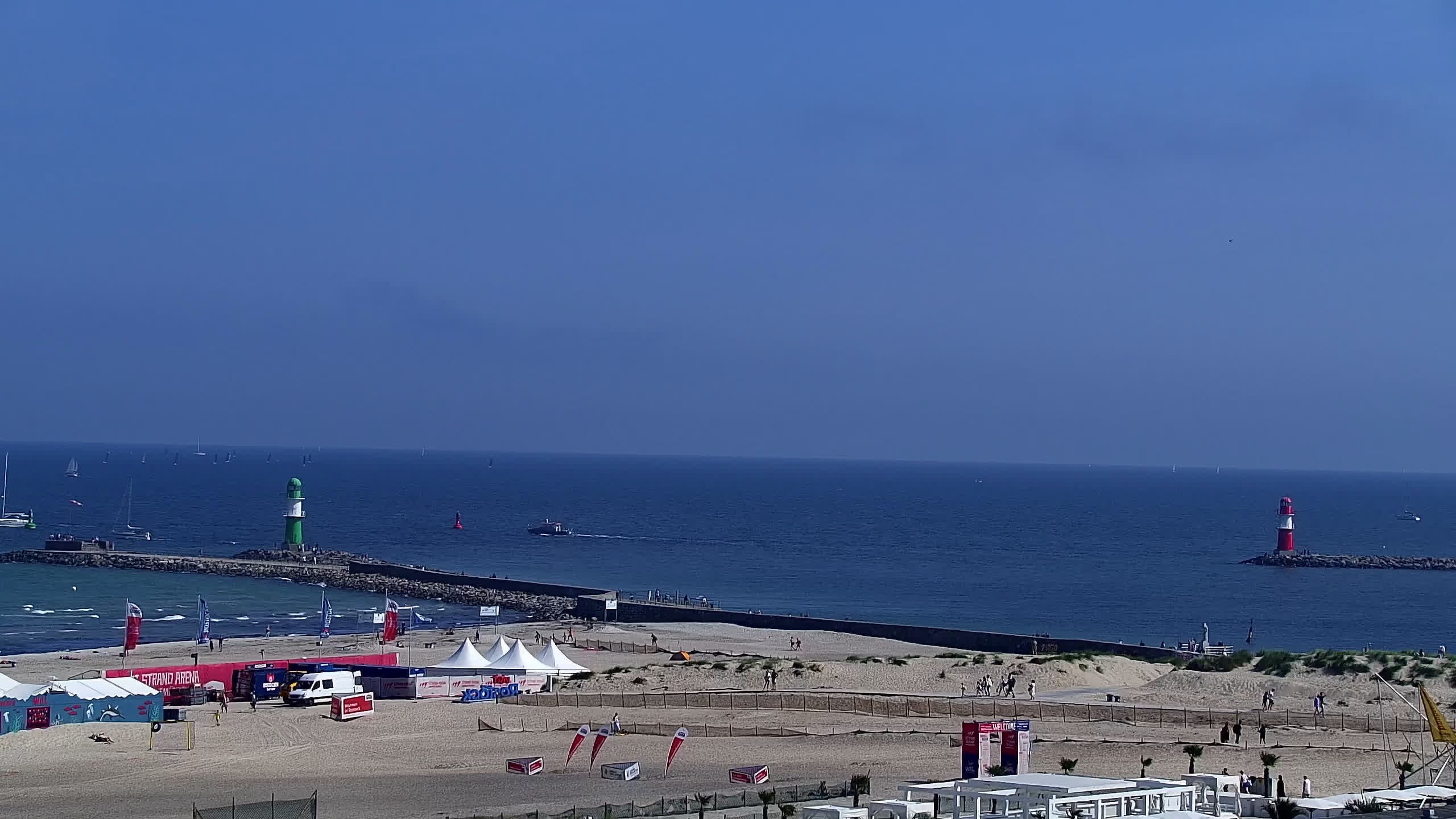 Archiv Foto Webcam Strand Warnemünde an der Ostsee