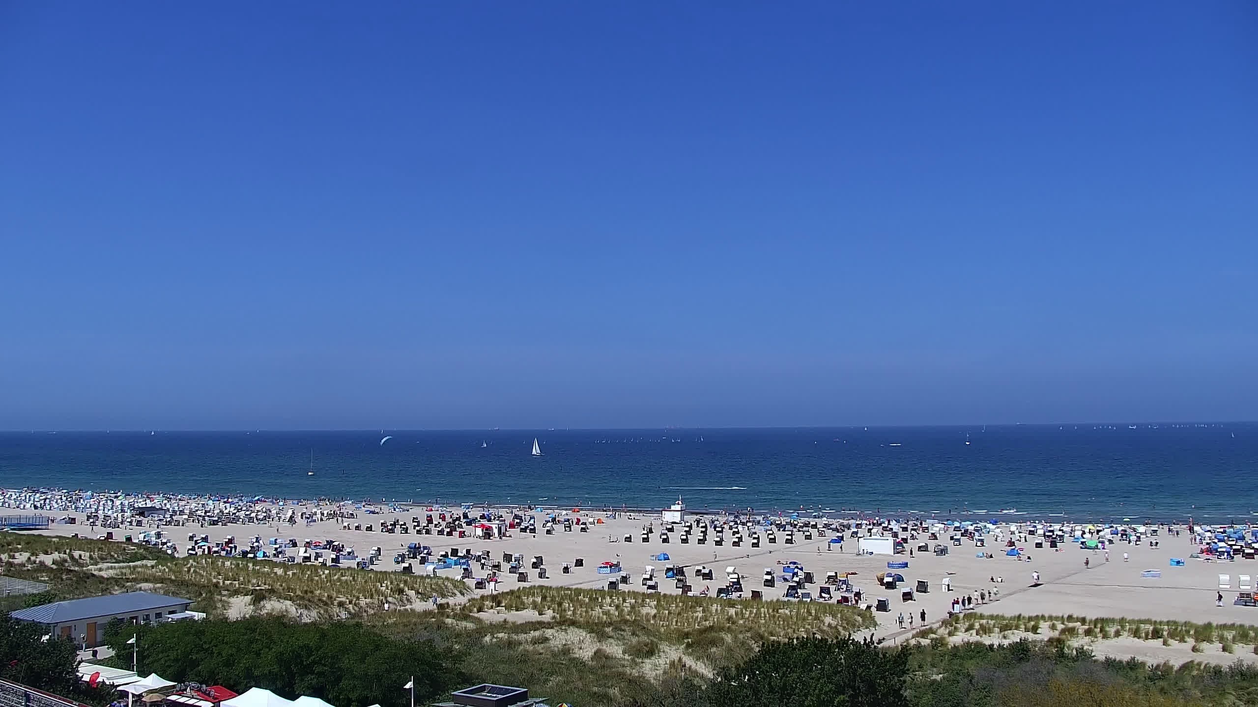 Archiv Foto Webcam Strand Warnemünde an der Ostsee