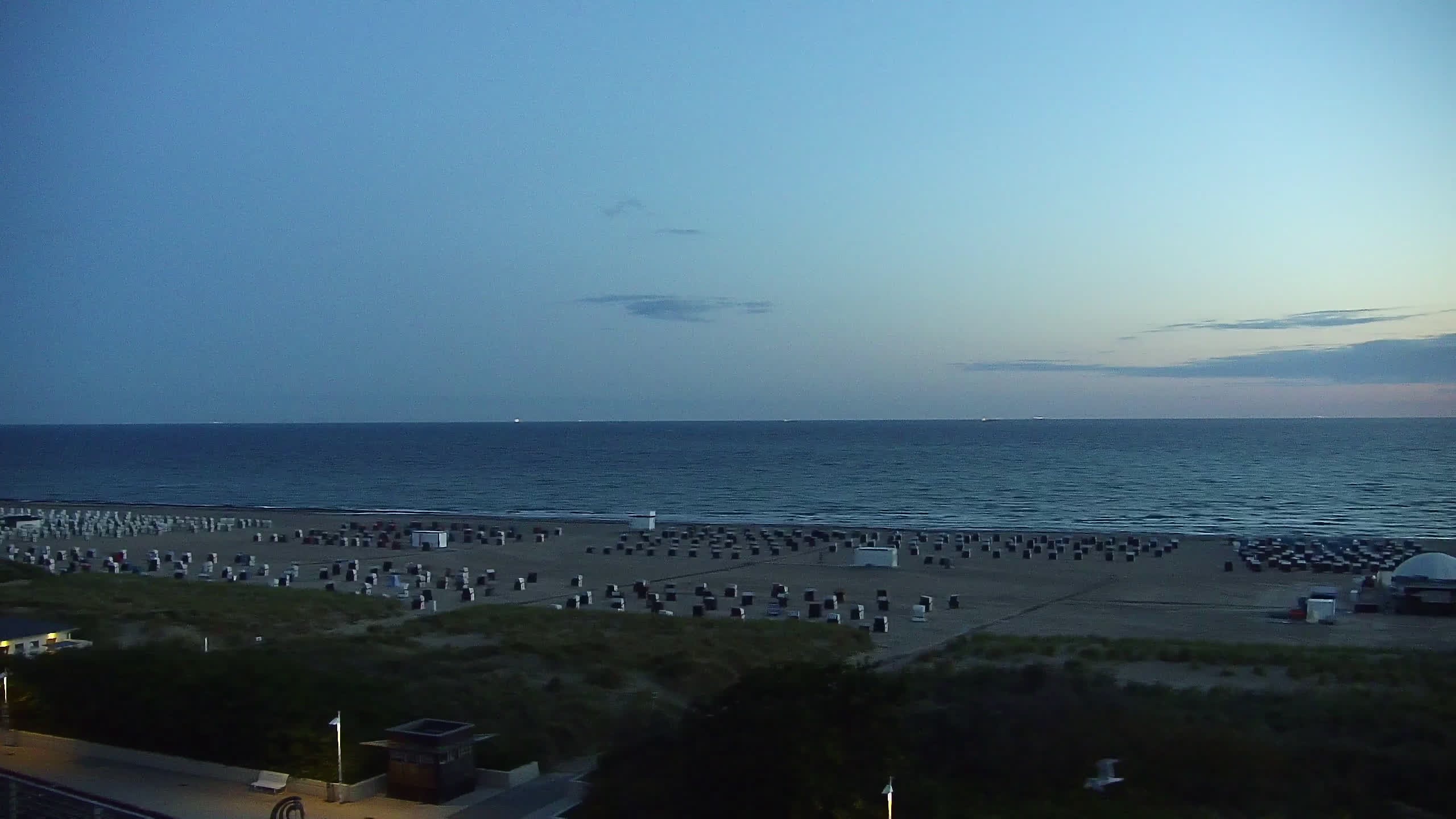 Archiv Foto Webcam Strand Warnemünde an der Ostsee