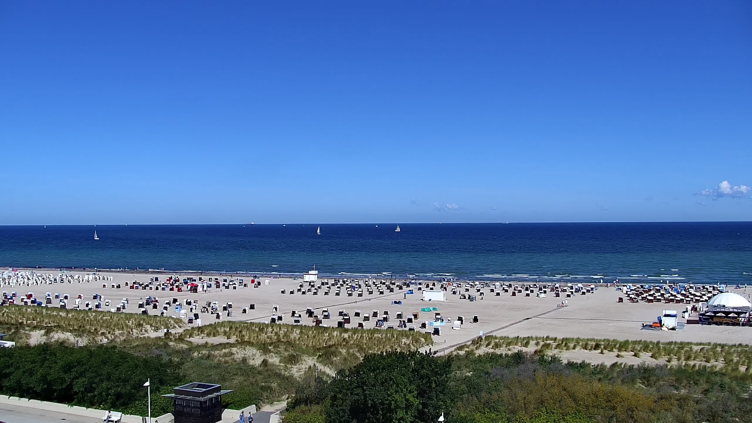 Archiv Foto Webcam Strand Warnemünde an der Ostsee