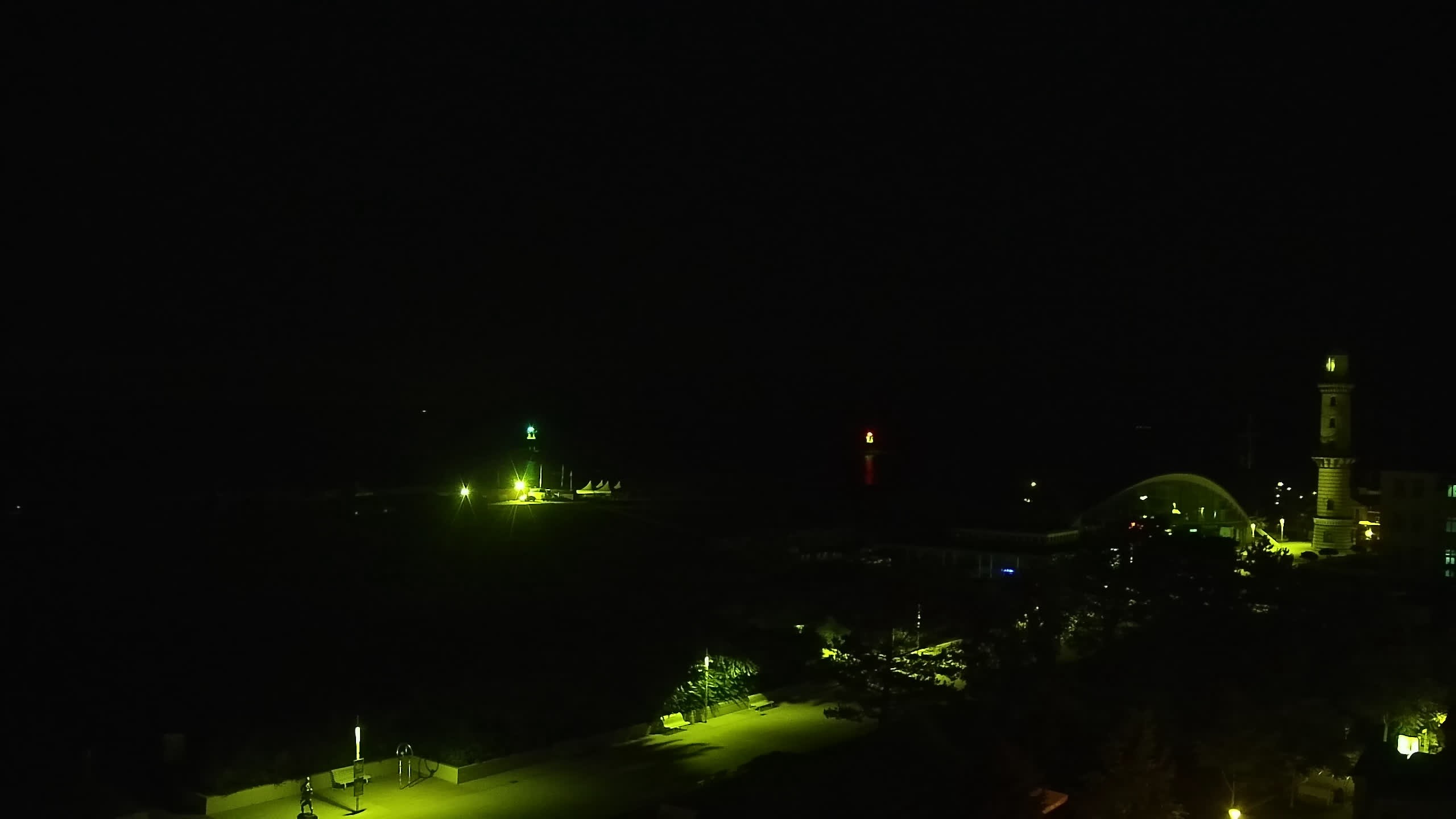 Archiv Foto Webcam Strand Warnemünde an der Ostsee