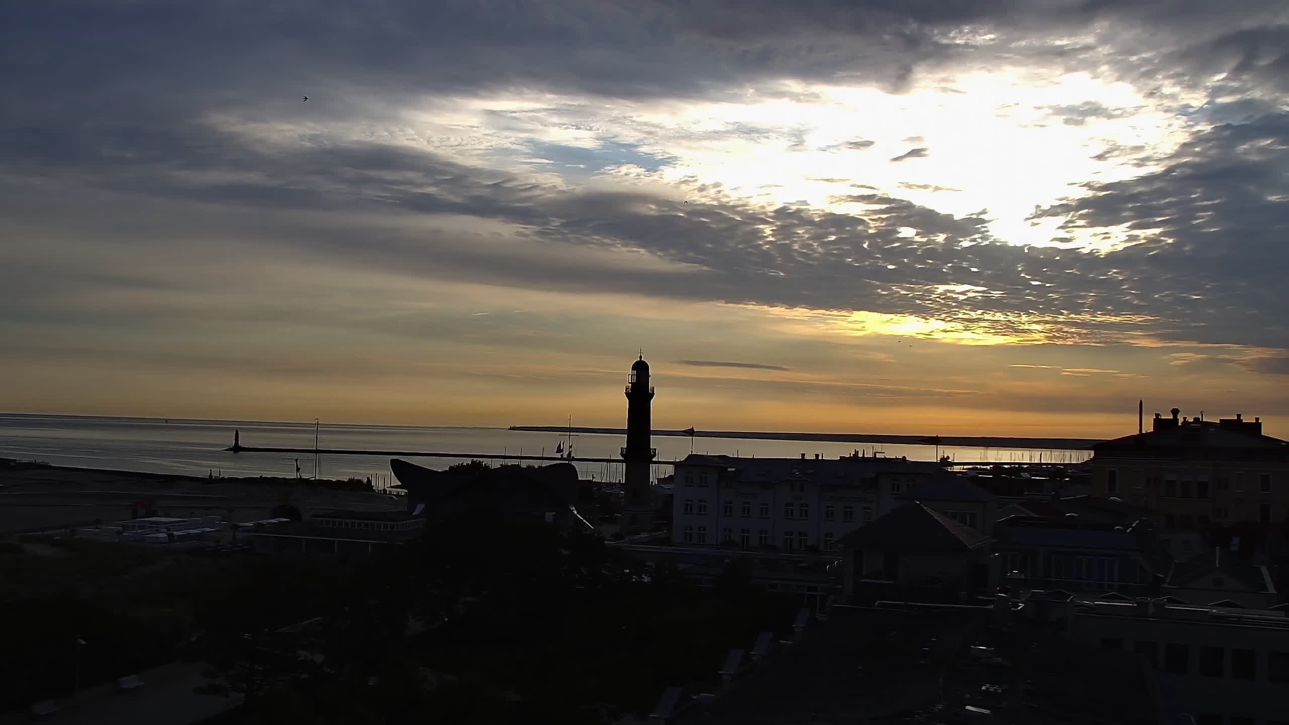 Archiv Foto Webcam Strand Warnemünde an der Ostsee