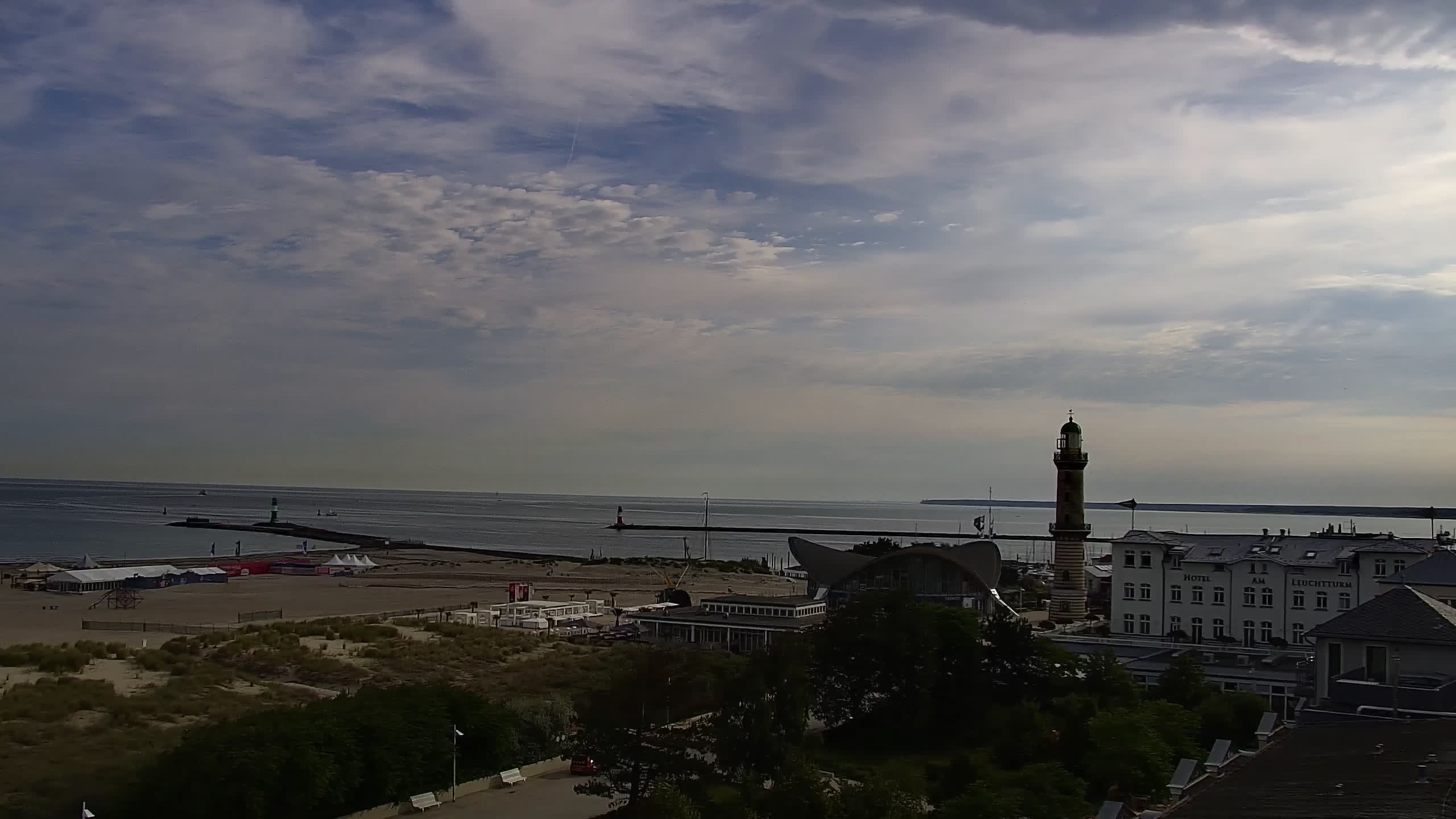 Archiv Foto Webcam Strand Warnemünde an der Ostsee