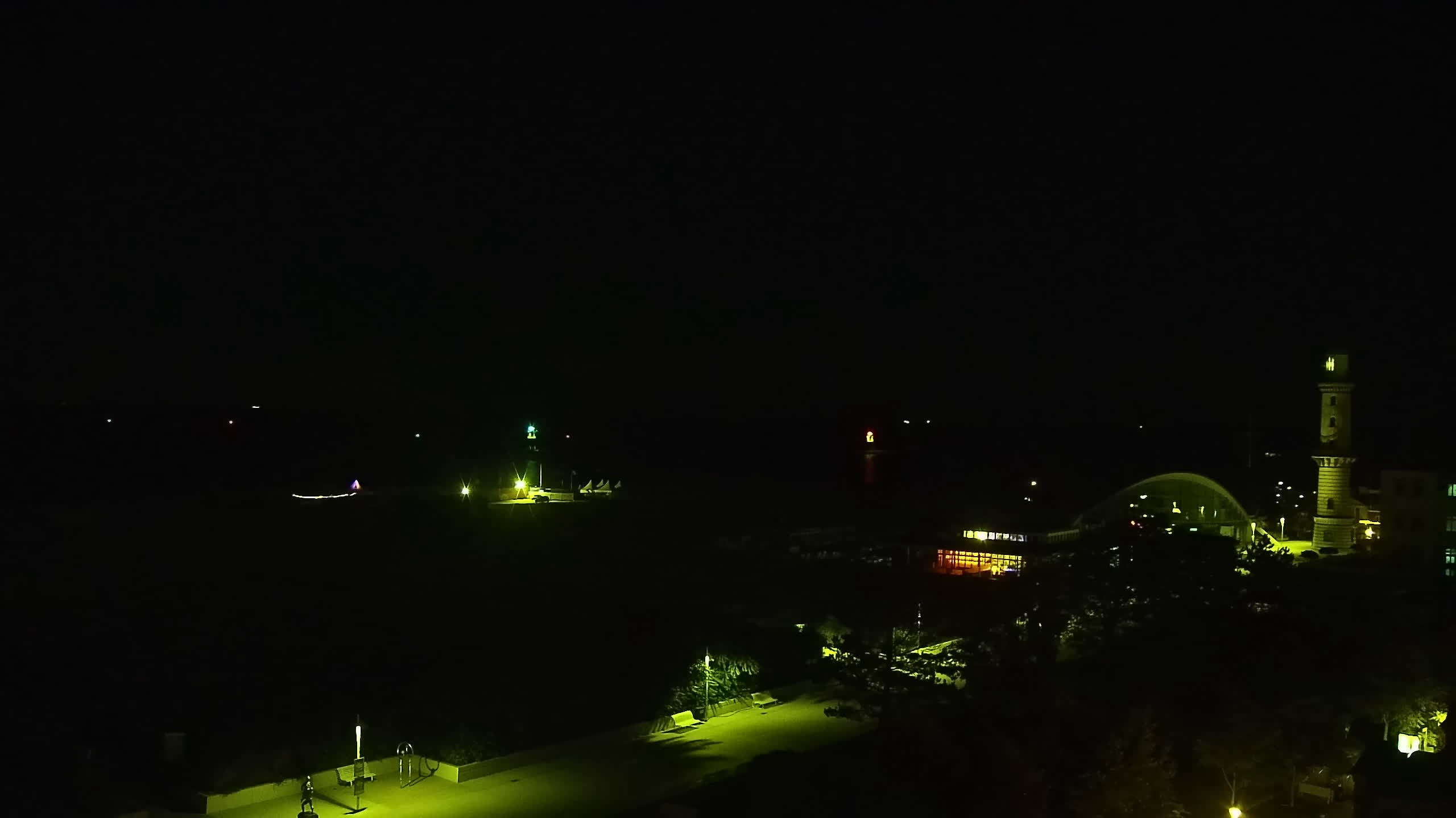 Archiv Foto Webcam Strand Warnemünde an der Ostsee