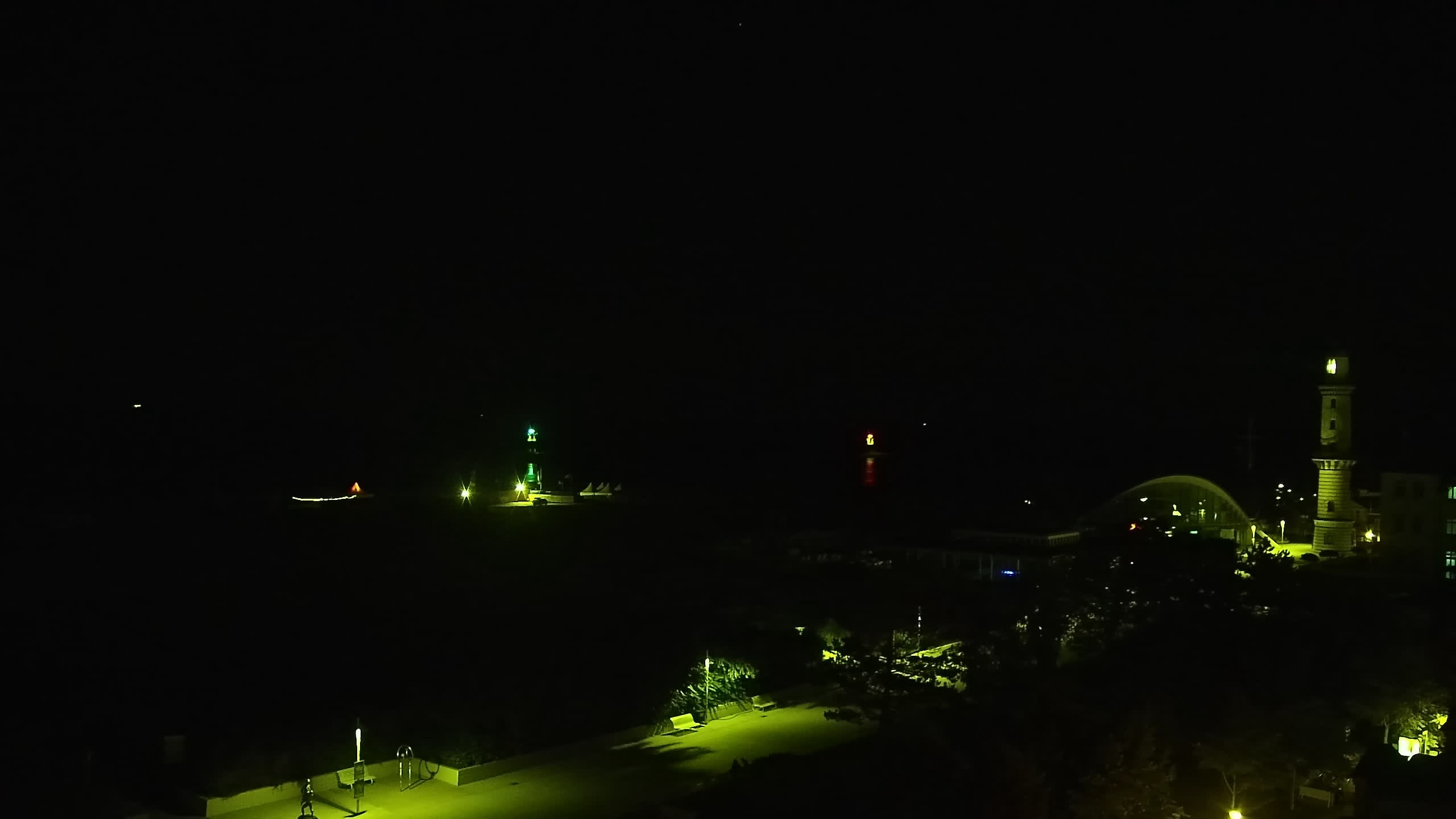 Archiv Foto Webcam Strand Warnemünde an der Ostsee