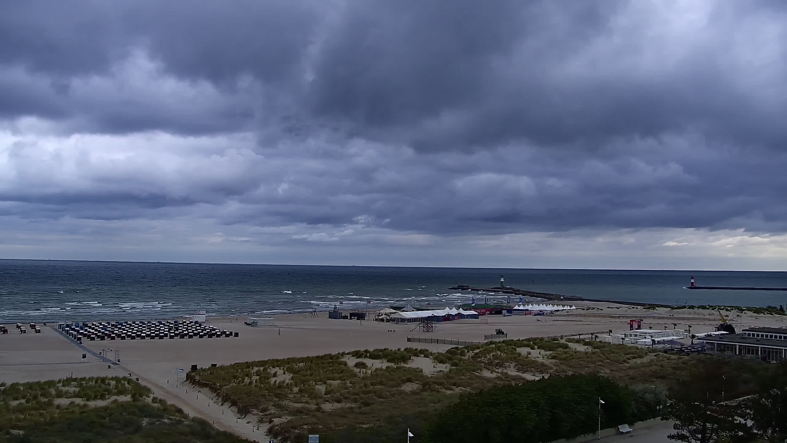 Archiv Foto Webcam Strand Warnemünde an der Ostsee