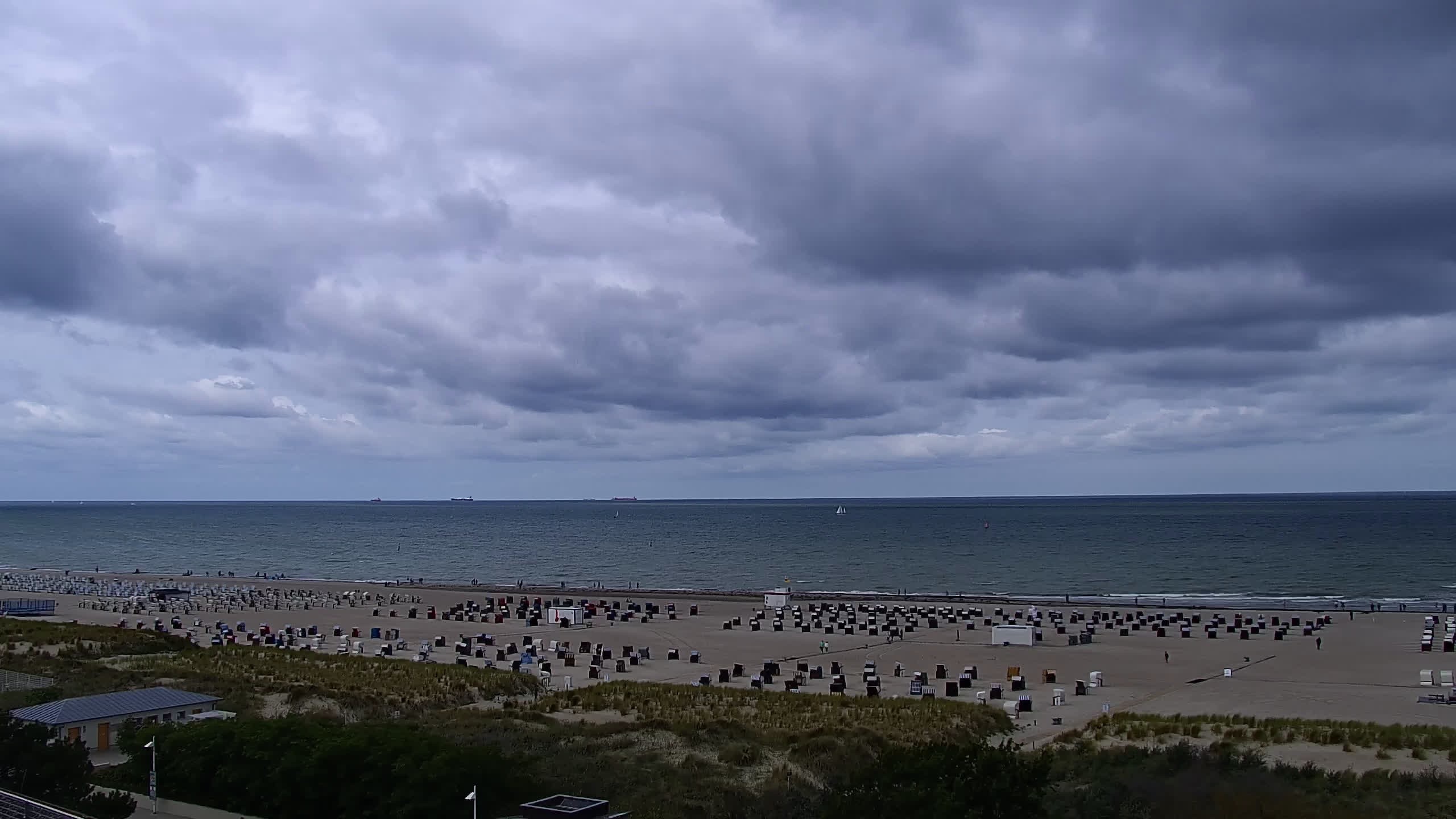 Archiv Foto Webcam Strand Warnemünde an der Ostsee