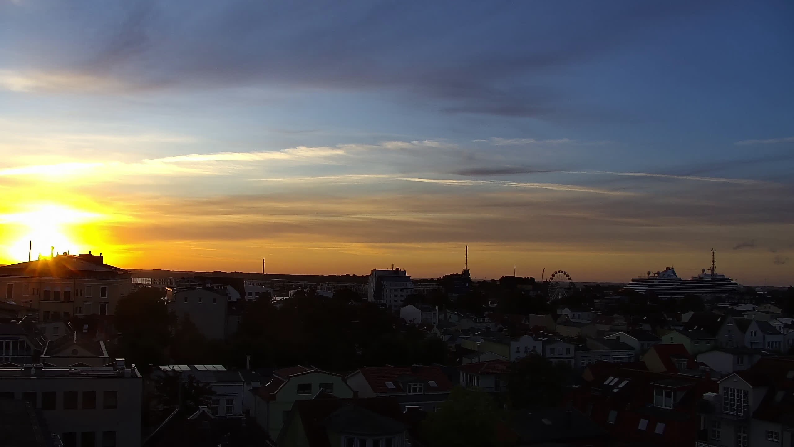 Archiv Foto Webcam Strand Warnemünde an der Ostsee