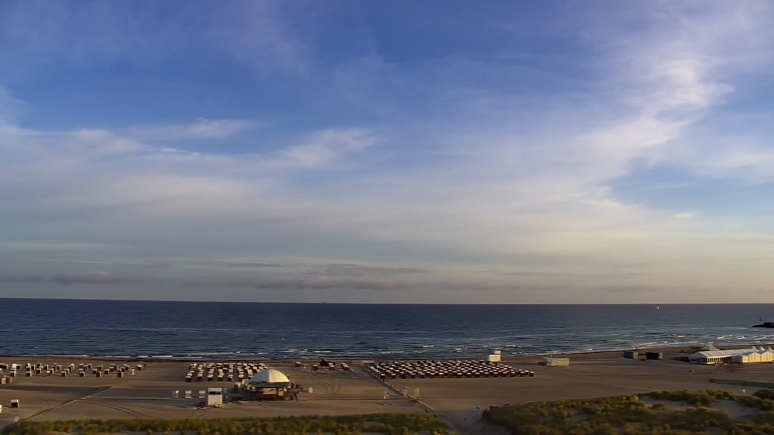 Archiv Foto Webcam Strand Warnemünde an der Ostsee