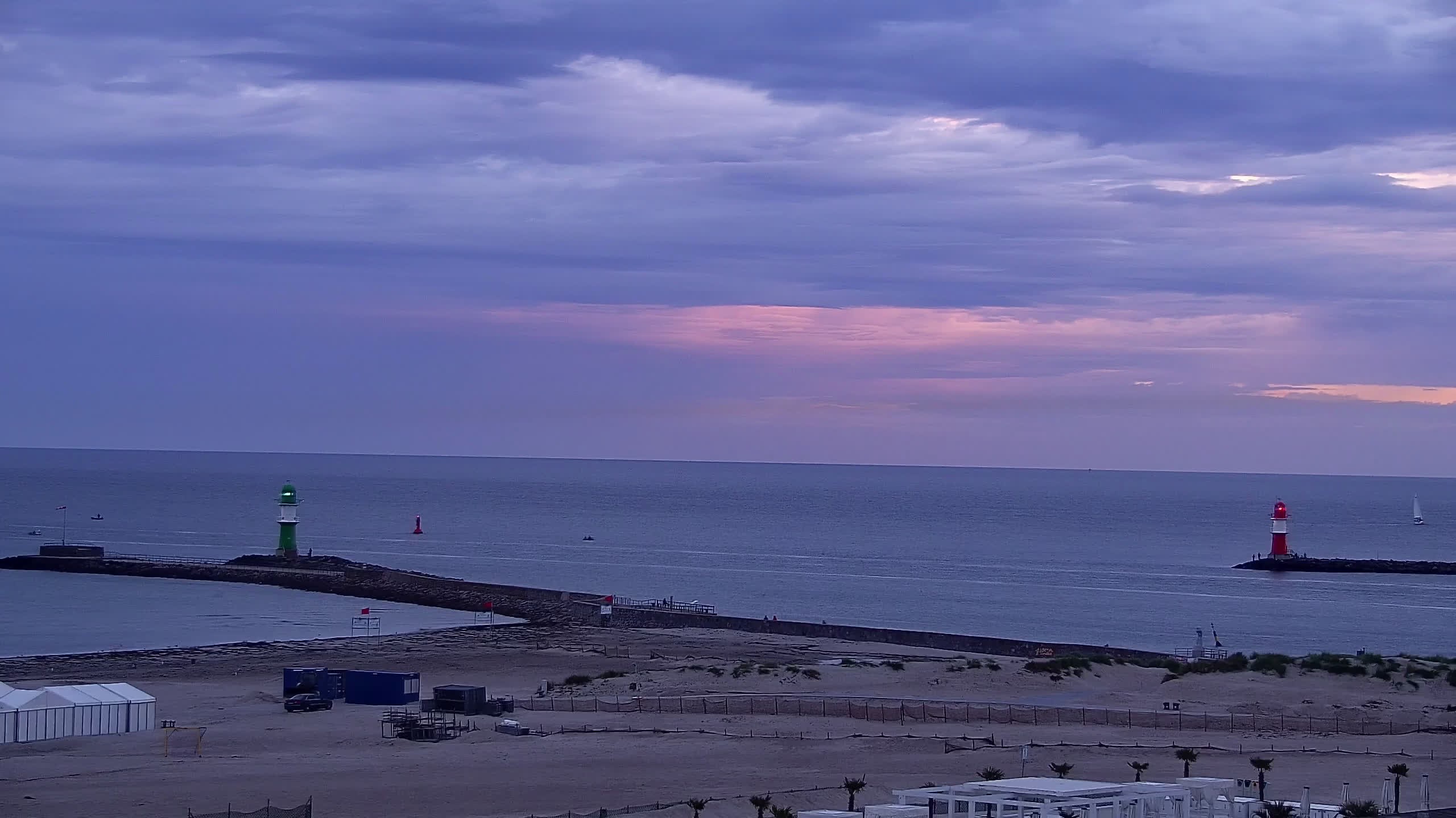 Archiv Foto Webcam Strand Warnemünde an der Ostsee