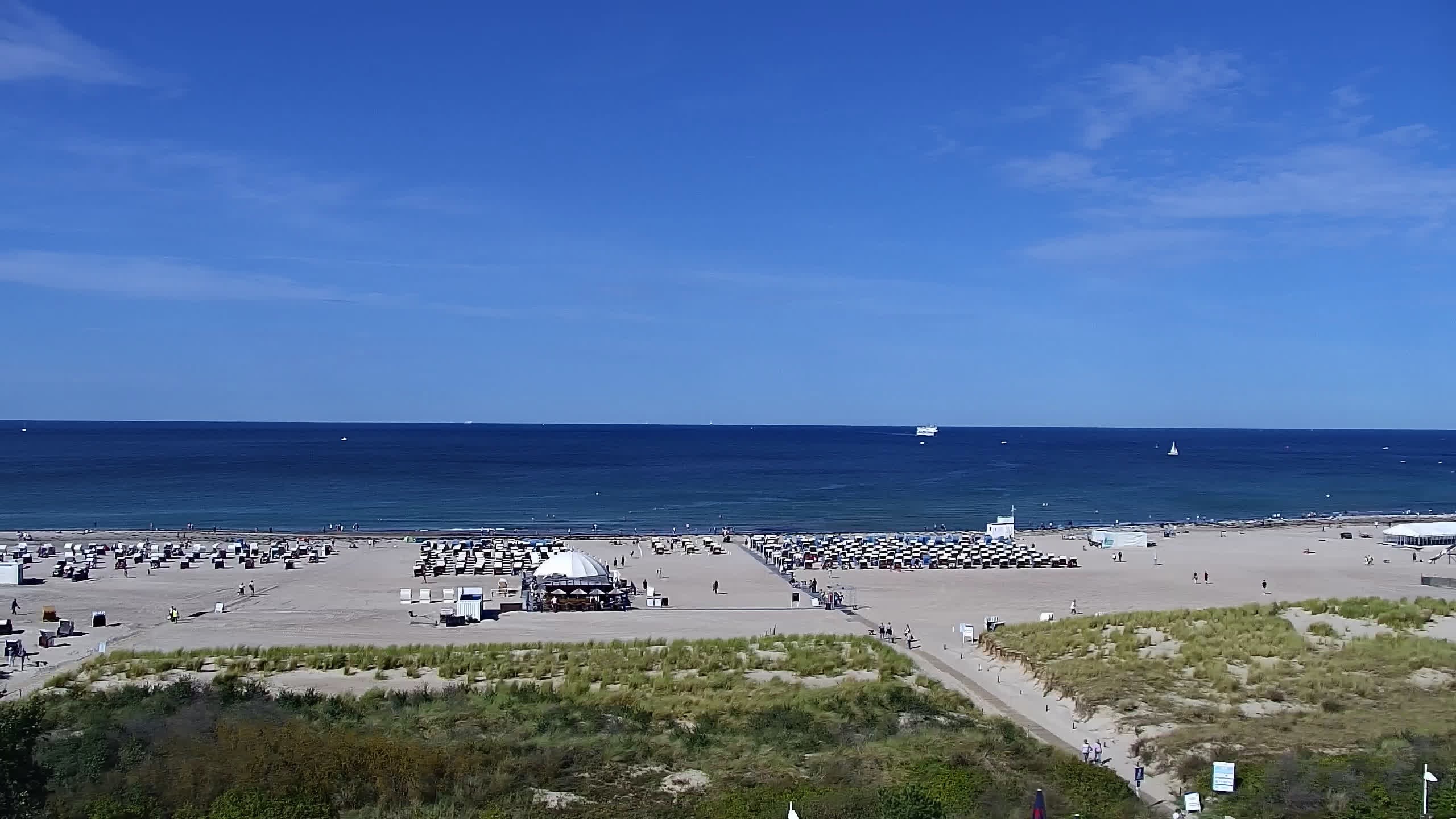 Archiv Foto Webcam Strand Warnemünde an der Ostsee